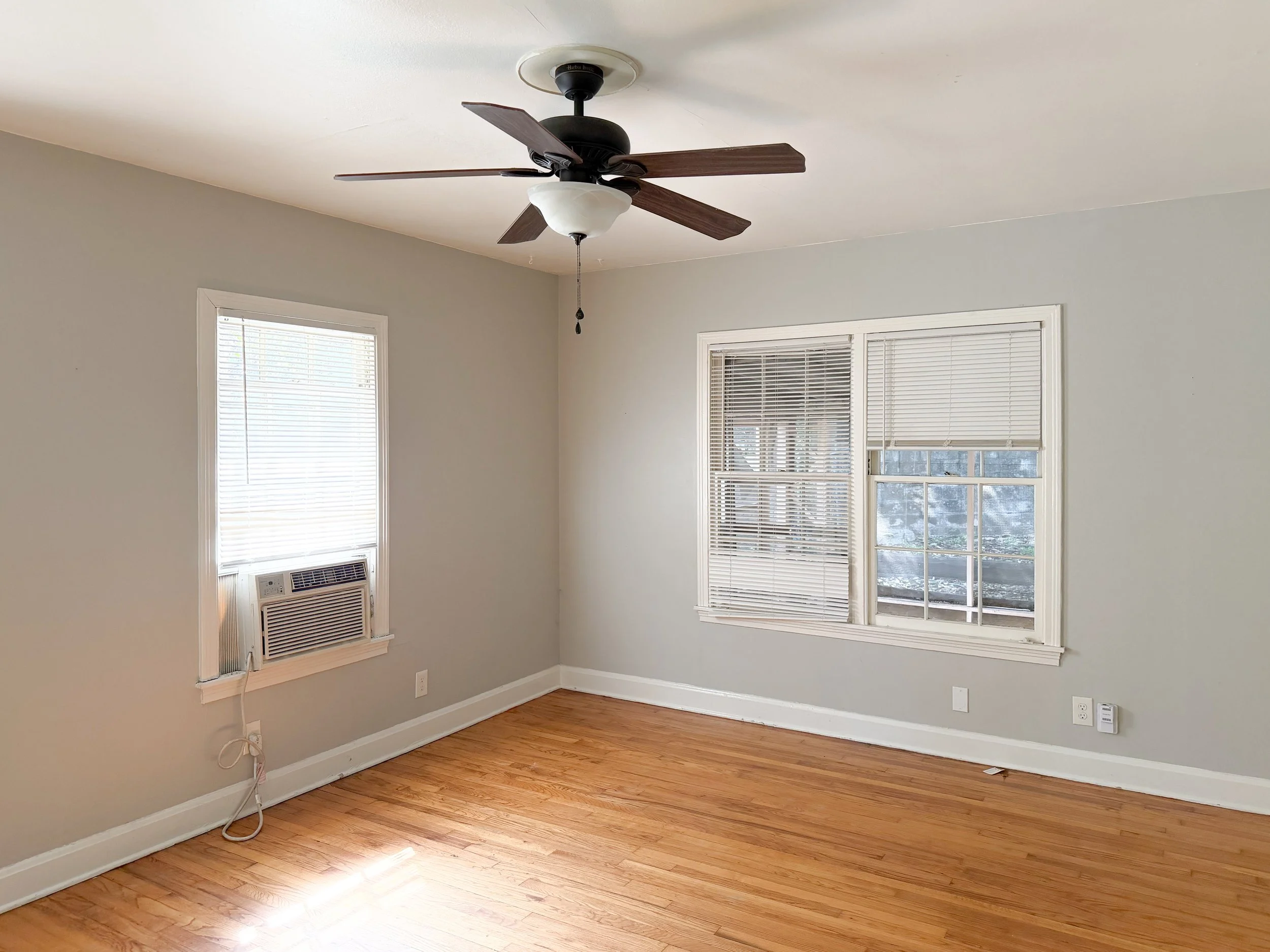 Travis Heights Duplex-13.jpg