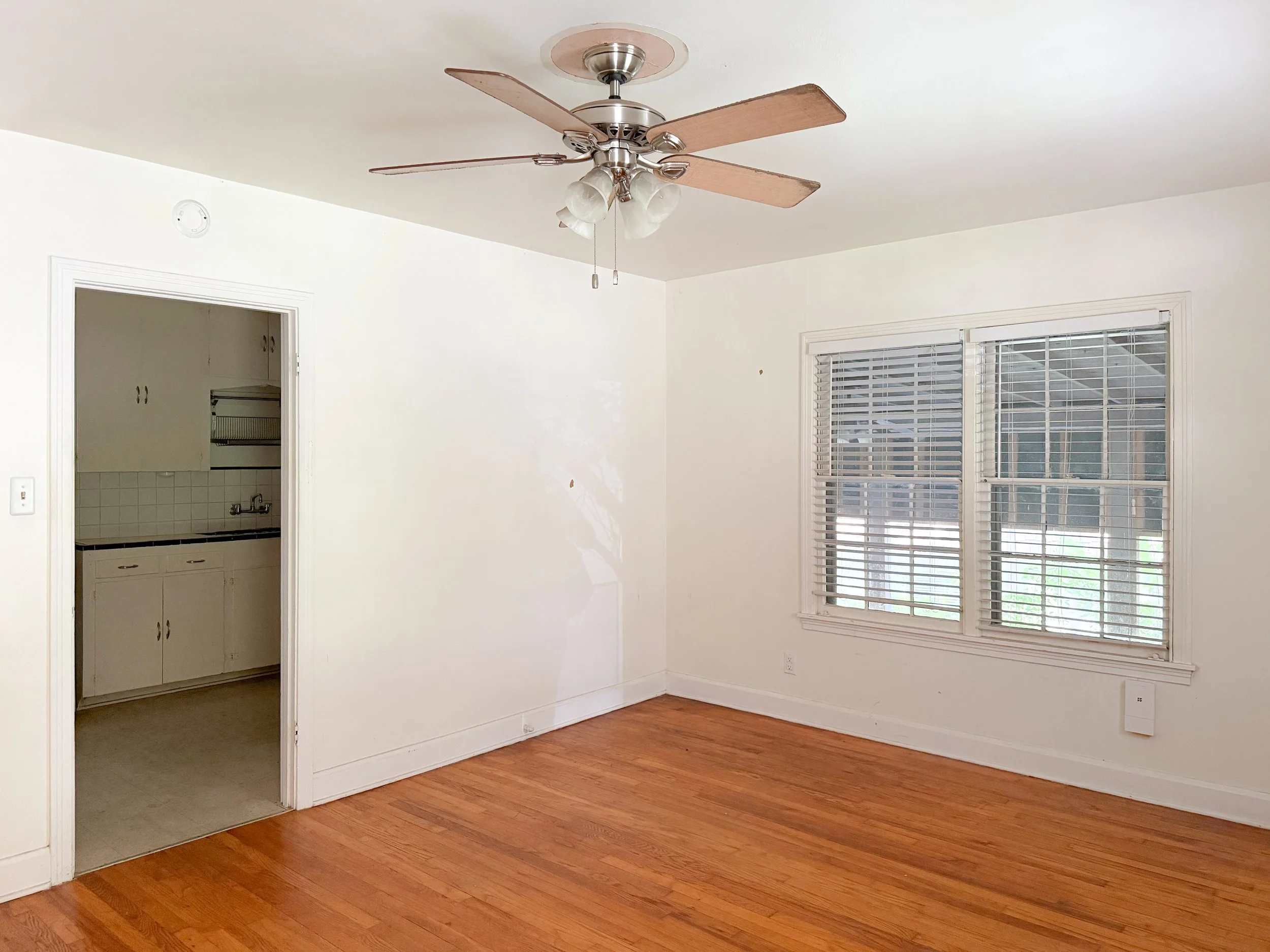 Travis Heights Duplex-21.jpg