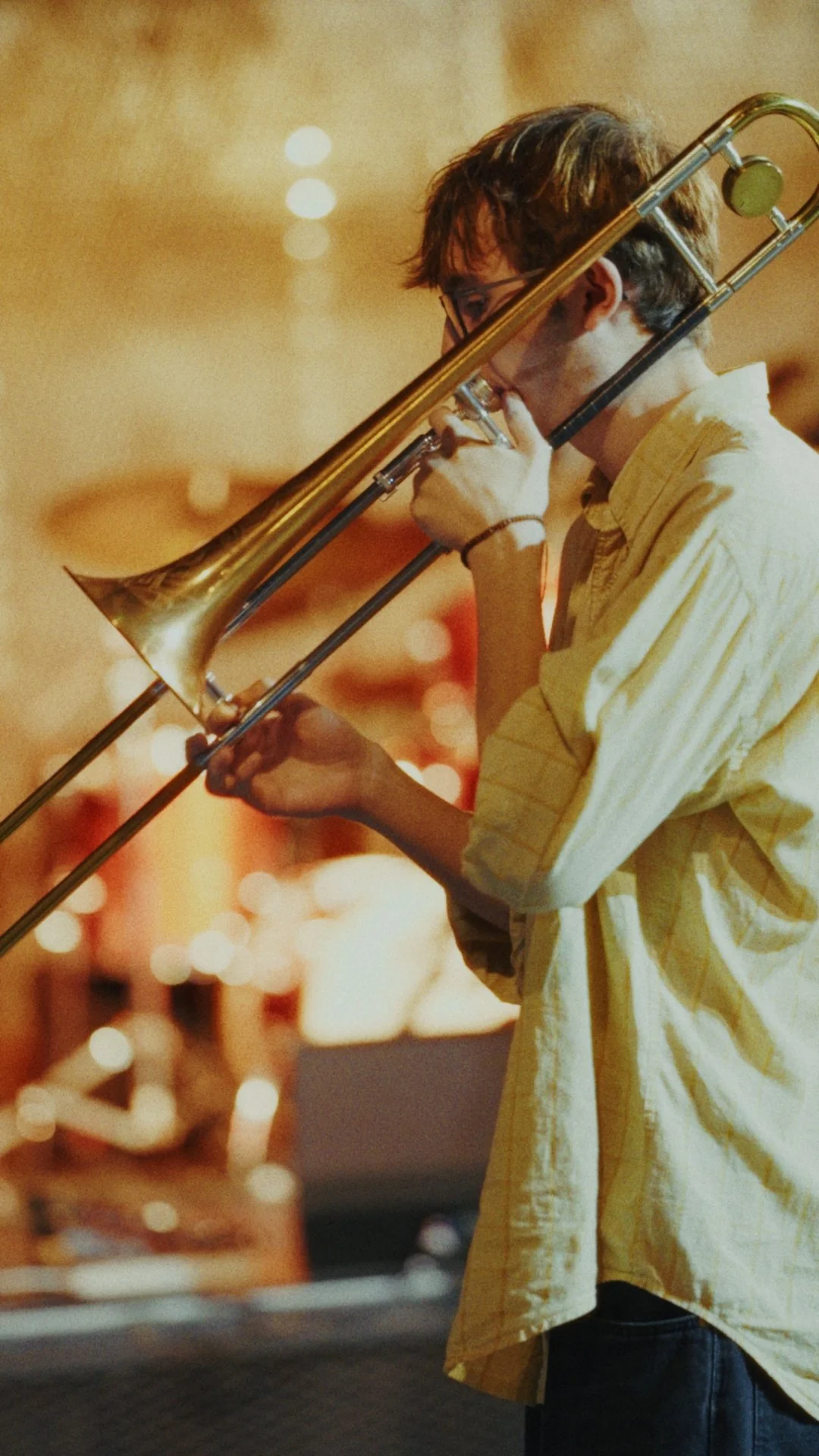CUTS_01_00_07_10.jpg