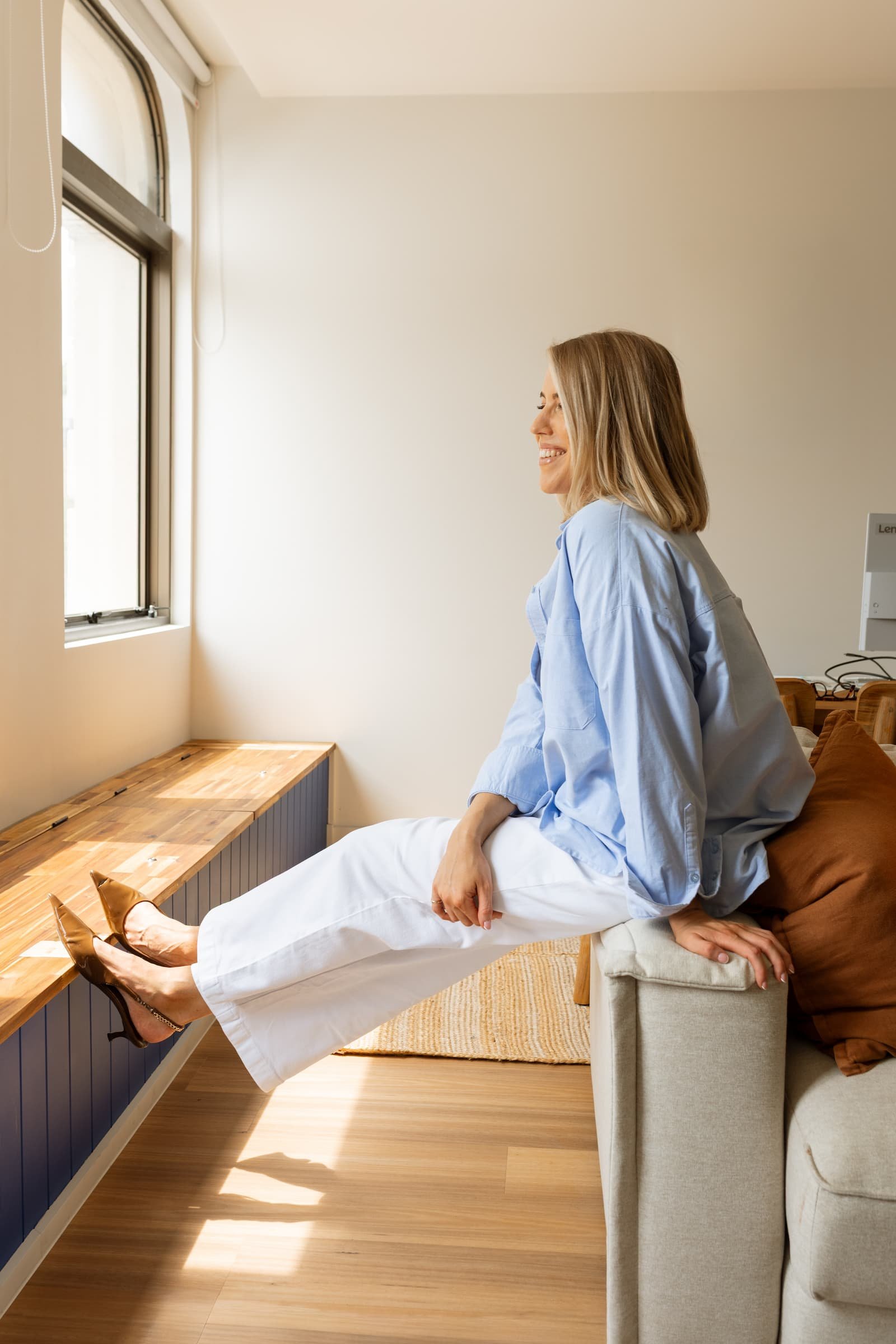 Laura Koutnik Photography-women-branding-photos-city.jpg