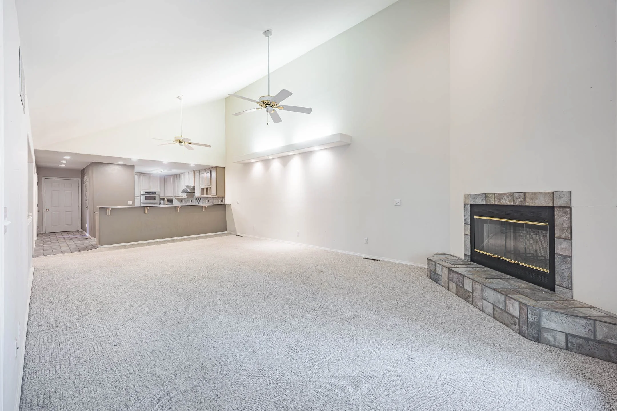 219 Southport-18.jpg