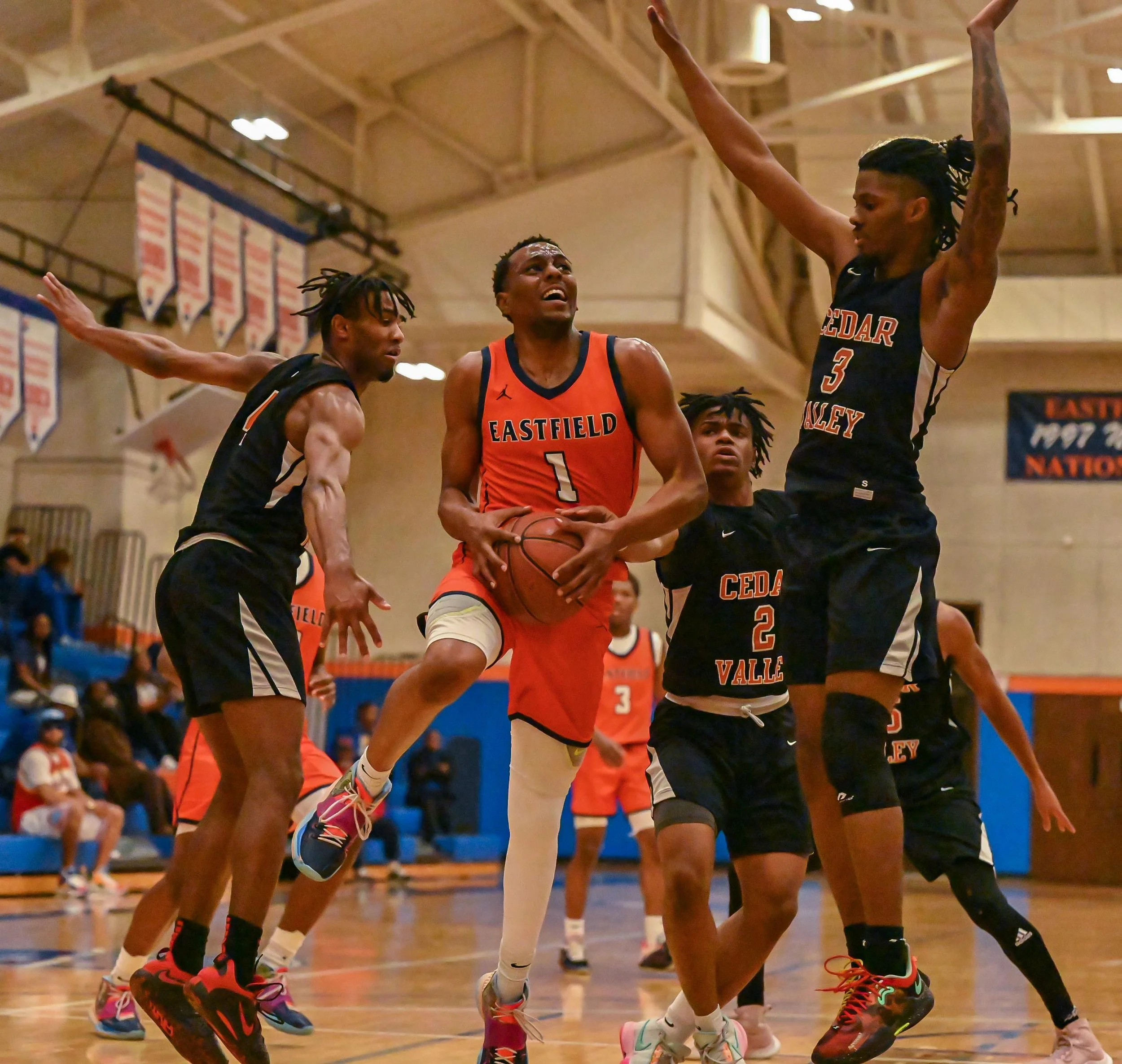 0228-Basketball-Moore (8 of 9).jpg
