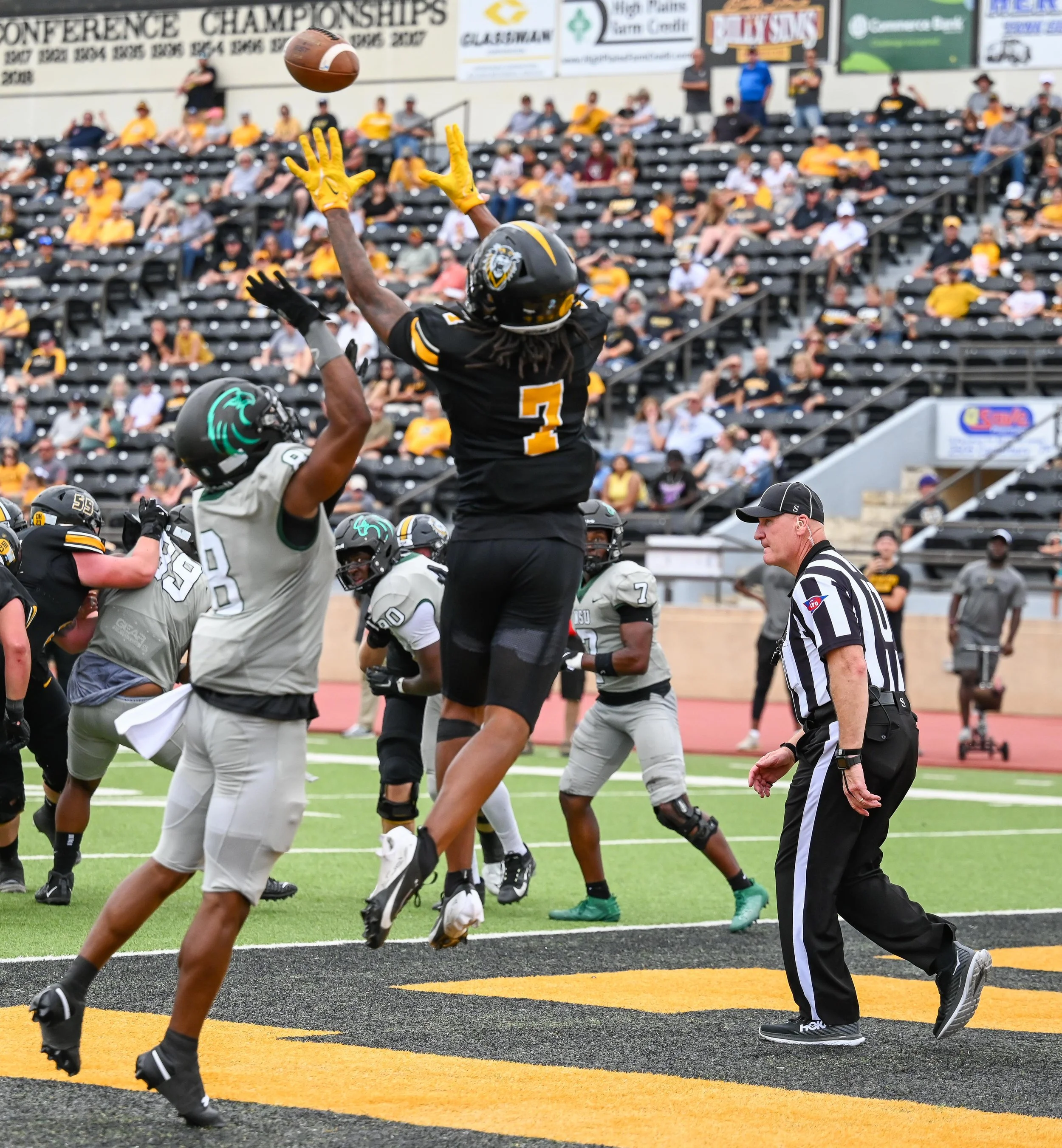 0921-Football-Moore (14 of 16).jpg
