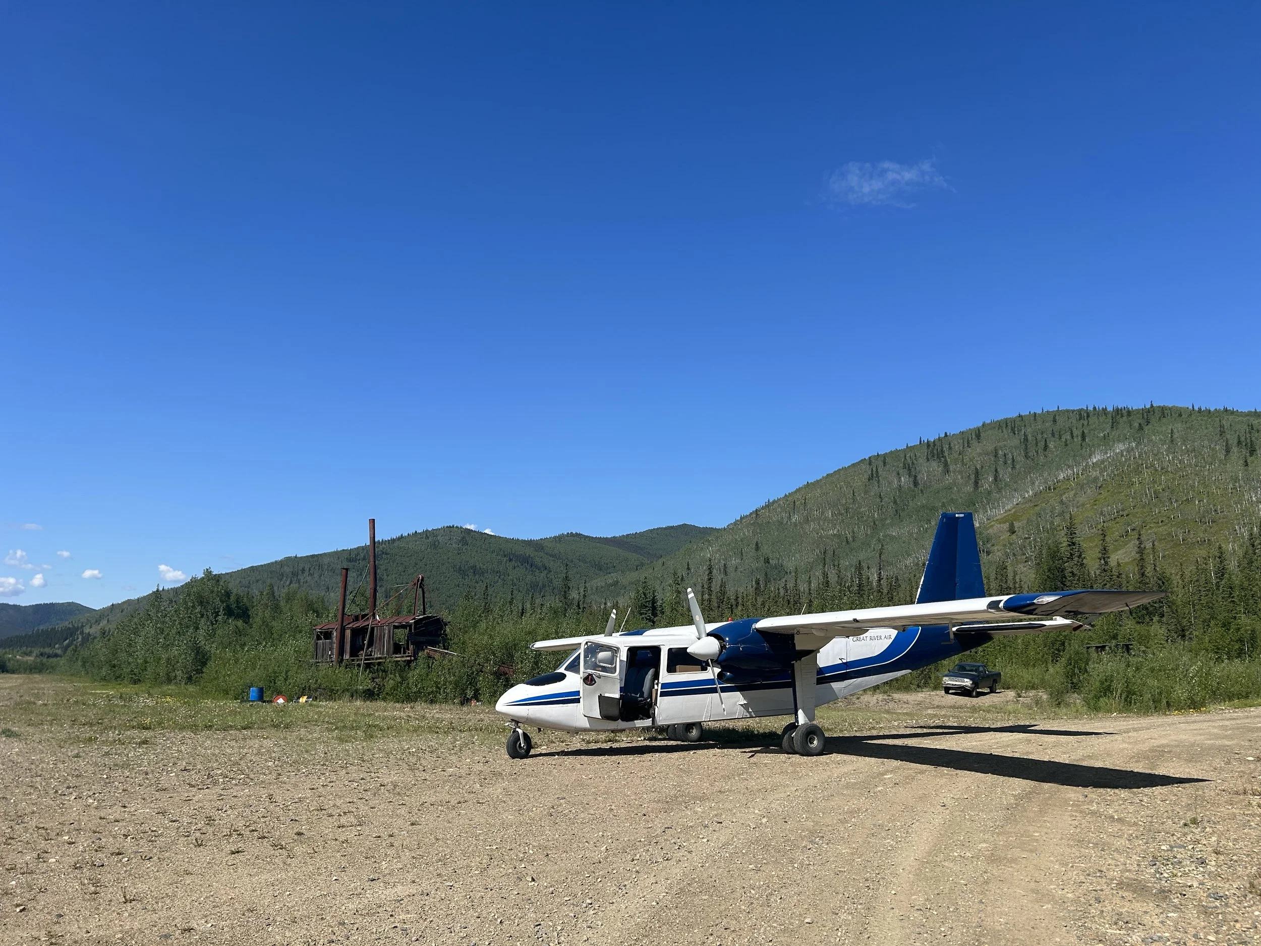 BN2 Islander at Thistle Creek. Steam shovel in background.