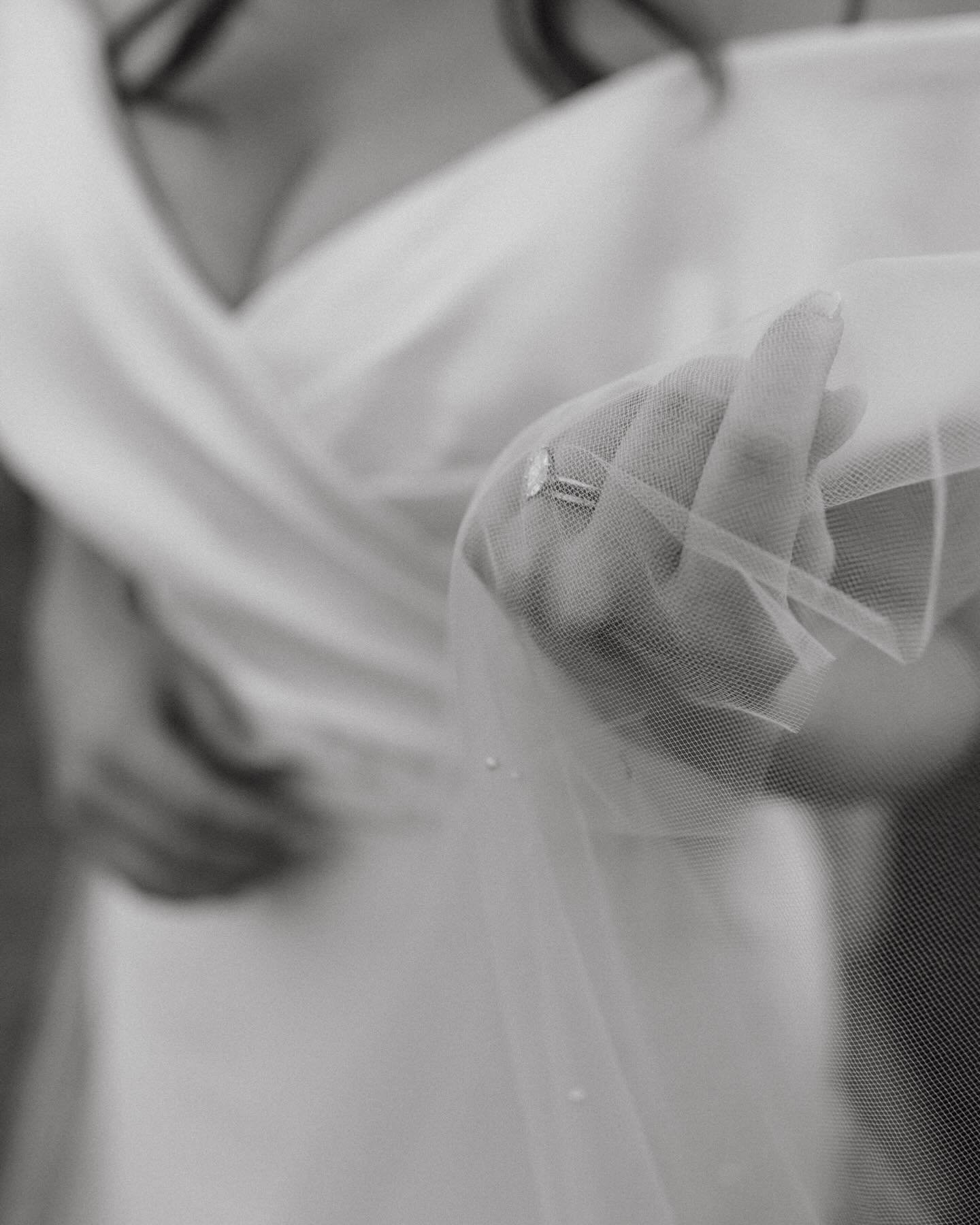 Kortney + Jack 🎞️🍾trying to get back to posting over here after a few months of craziness in my personal life! Thank you all for the prayers, kind messages, love and patience with me, it means the world🤍
#jennifernoellephotography #firstandlasts #