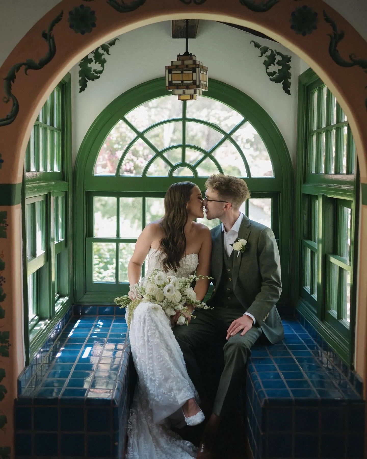 Rachel + Ethan 🕊️one of those weddings I&rsquo;d live over and over if I could 
@rancholaslomas @loujunedesigns @lynnelucentefloraldesigns 
#jennifernoellephotography #firstandlasts #belovedstories #loveandwildhearts #palmspringsweddingphotographer 