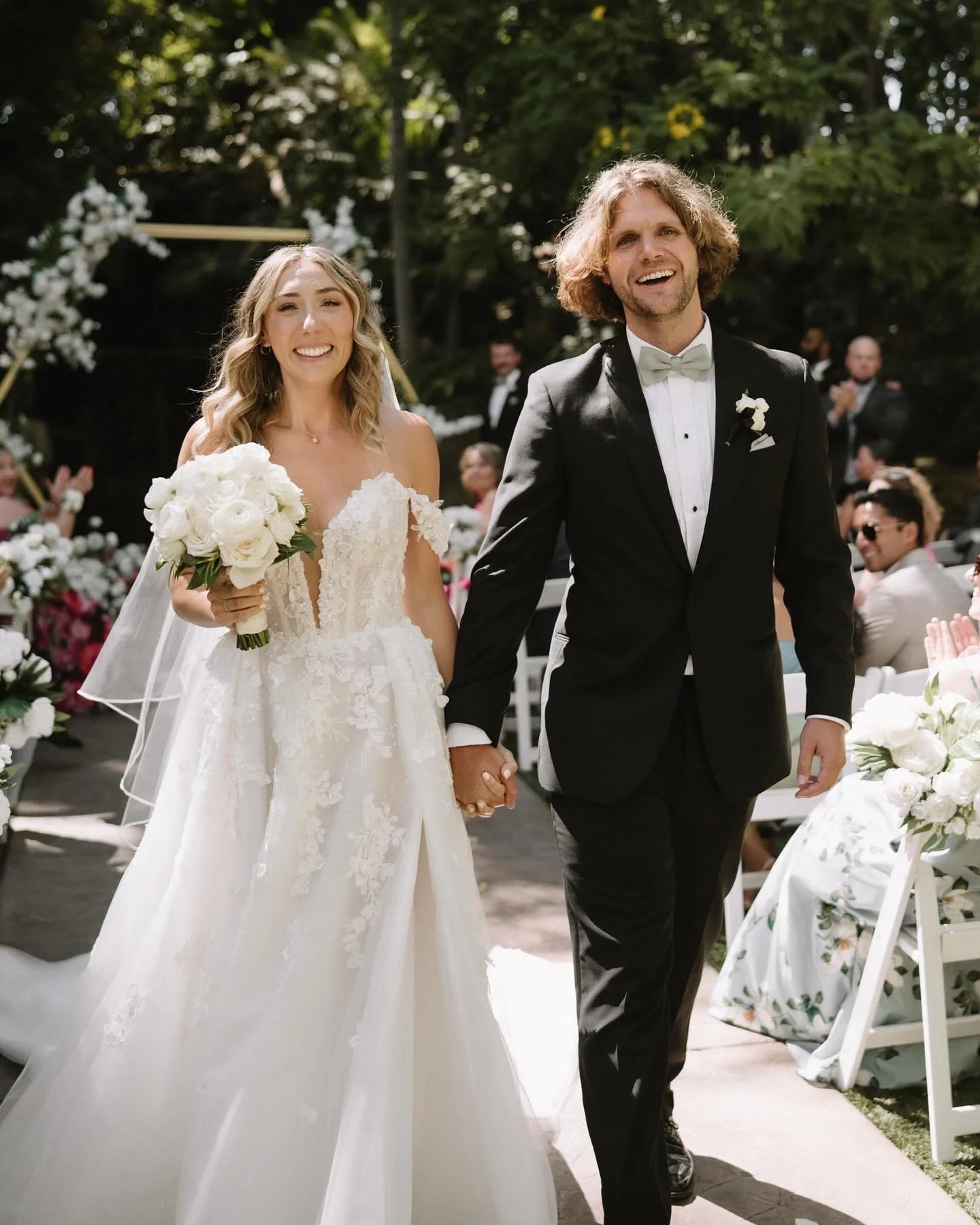 Veronica + Taylor 🎞️🦢 these two know how to throw a party that&rsquo;s for sure!! 
#jennifernoellephotography #firstandlasts #belovedstories #loveandwildhearts #palmspringsweddingphotographer #orangecountyweddingphotographer #bitesandtickles #posic