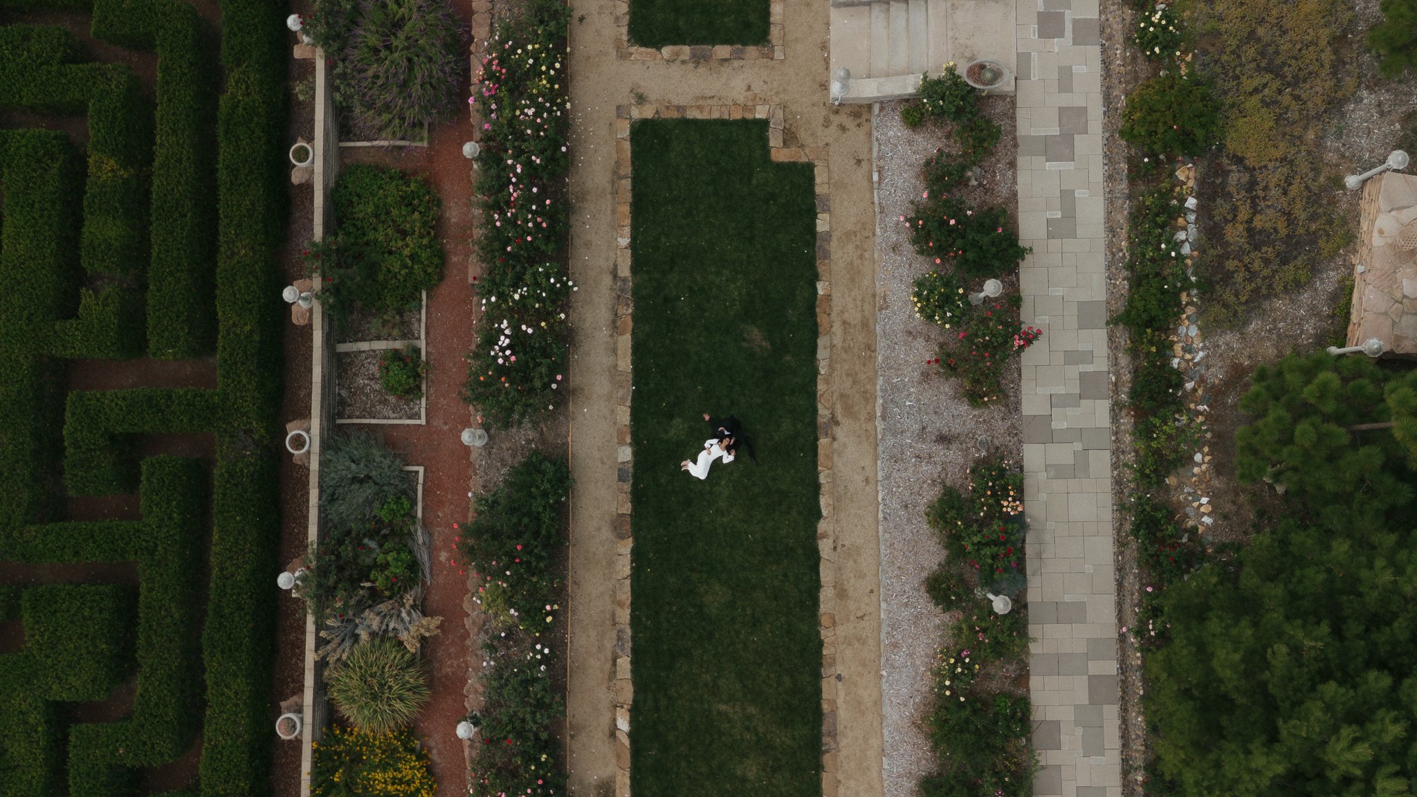 timeless engagement photography at Ivy Manor in Temecula by Jennifer Noelle Photography