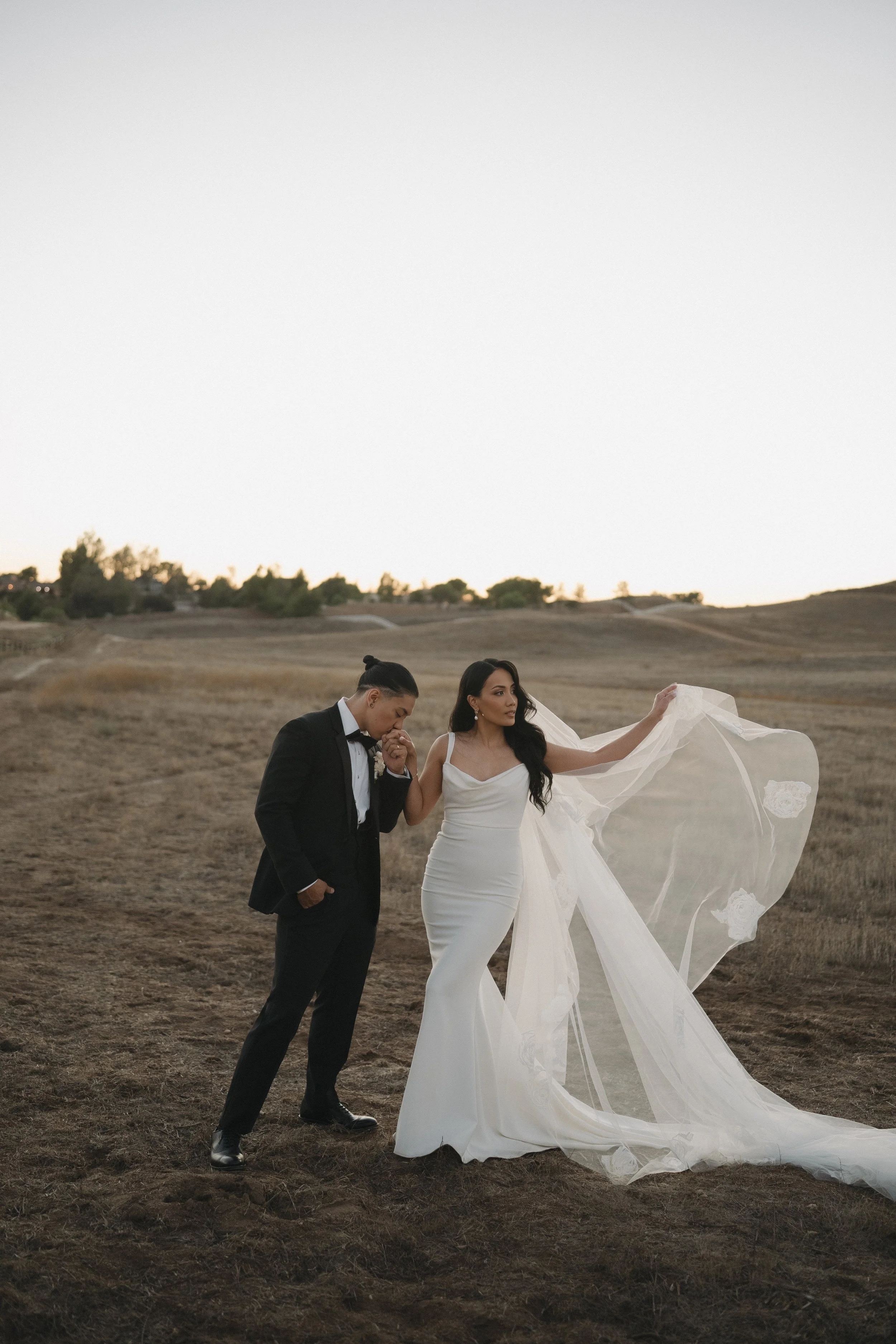 Golden hour portrait of the bride and groom at Danza del Sol Winery