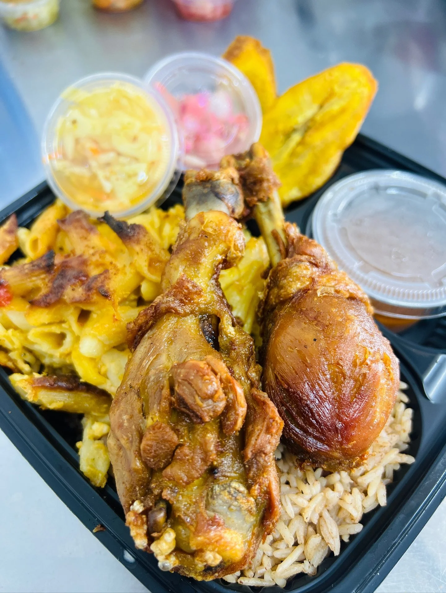 Bon Bagay ❤️🧡💛

#AfriCaraibeEats
#AfriCaraibe
#HaitianFood
#Caribbeanfood
#NJFoodtruck