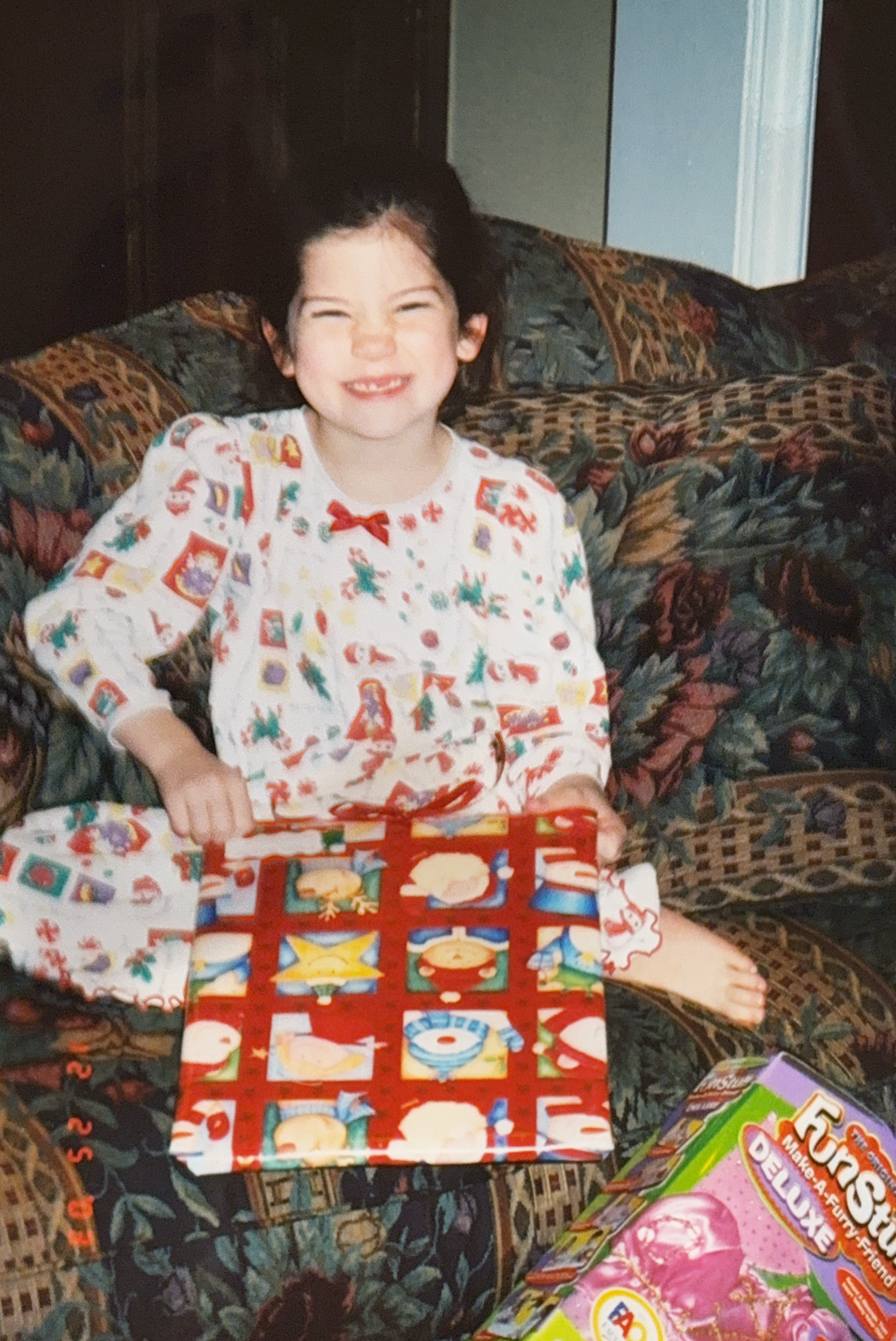 NatalieSmilePresents.png