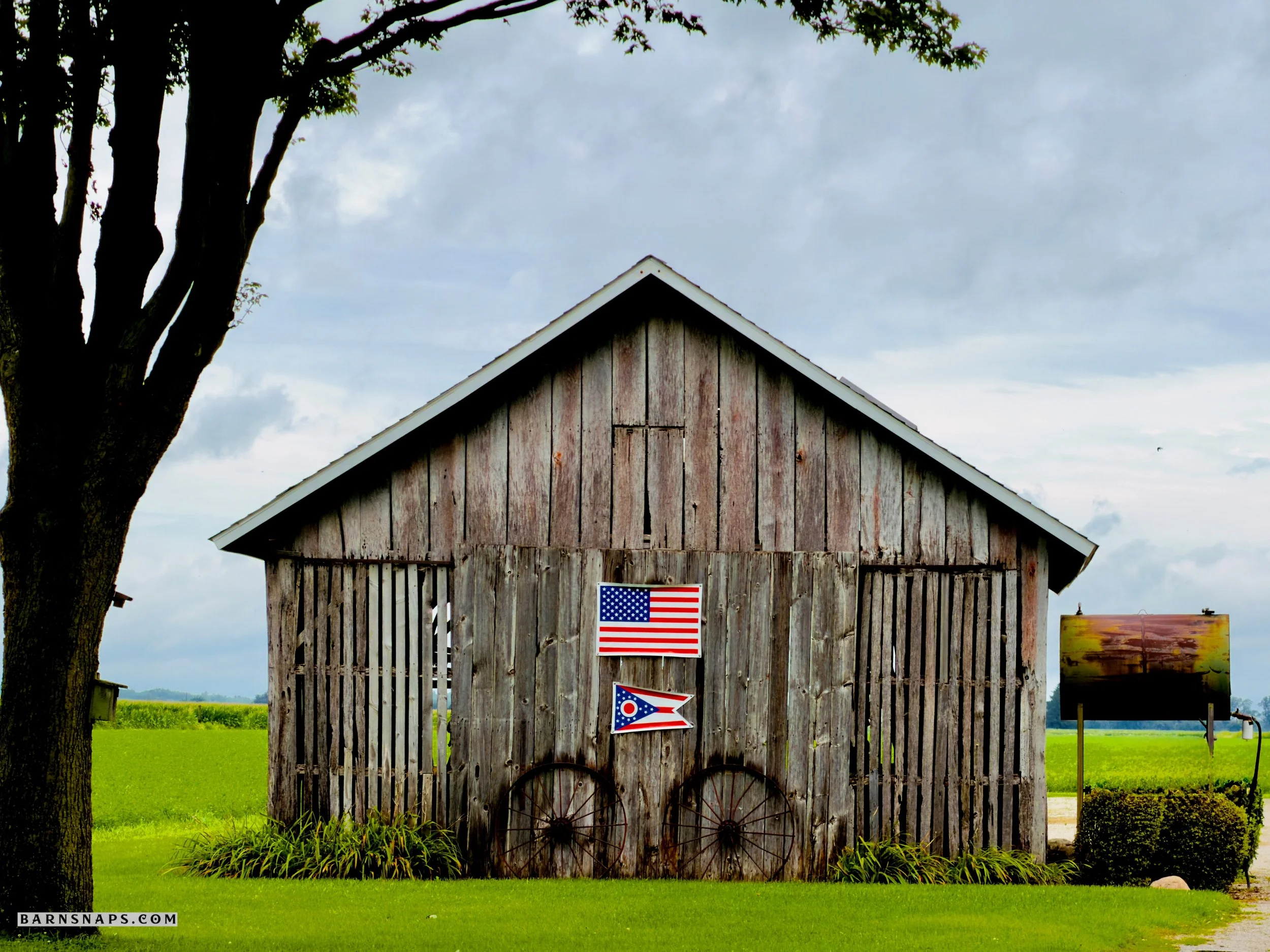 Wood County - Dowling Road Flag Barn