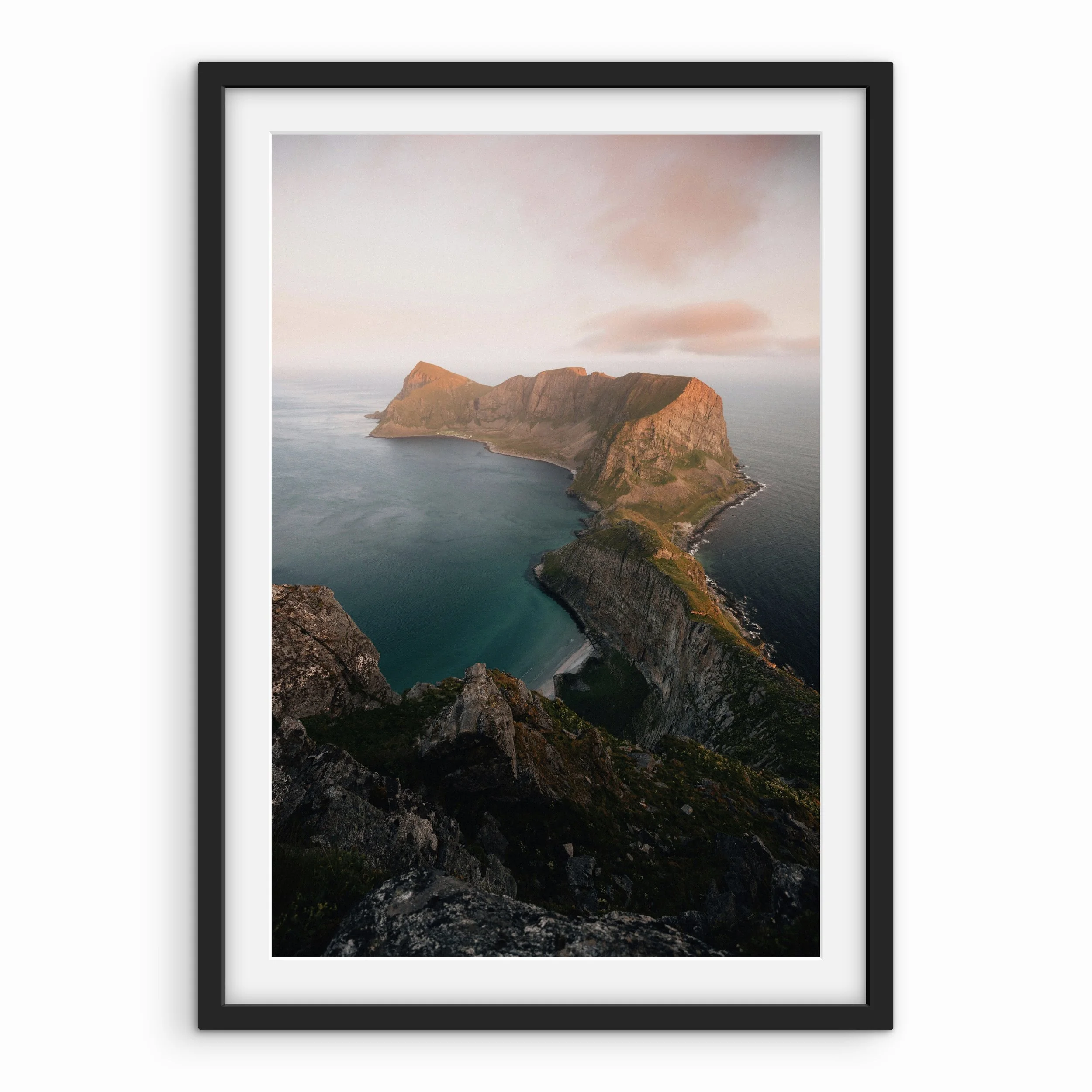 Tropical Island Chain Print