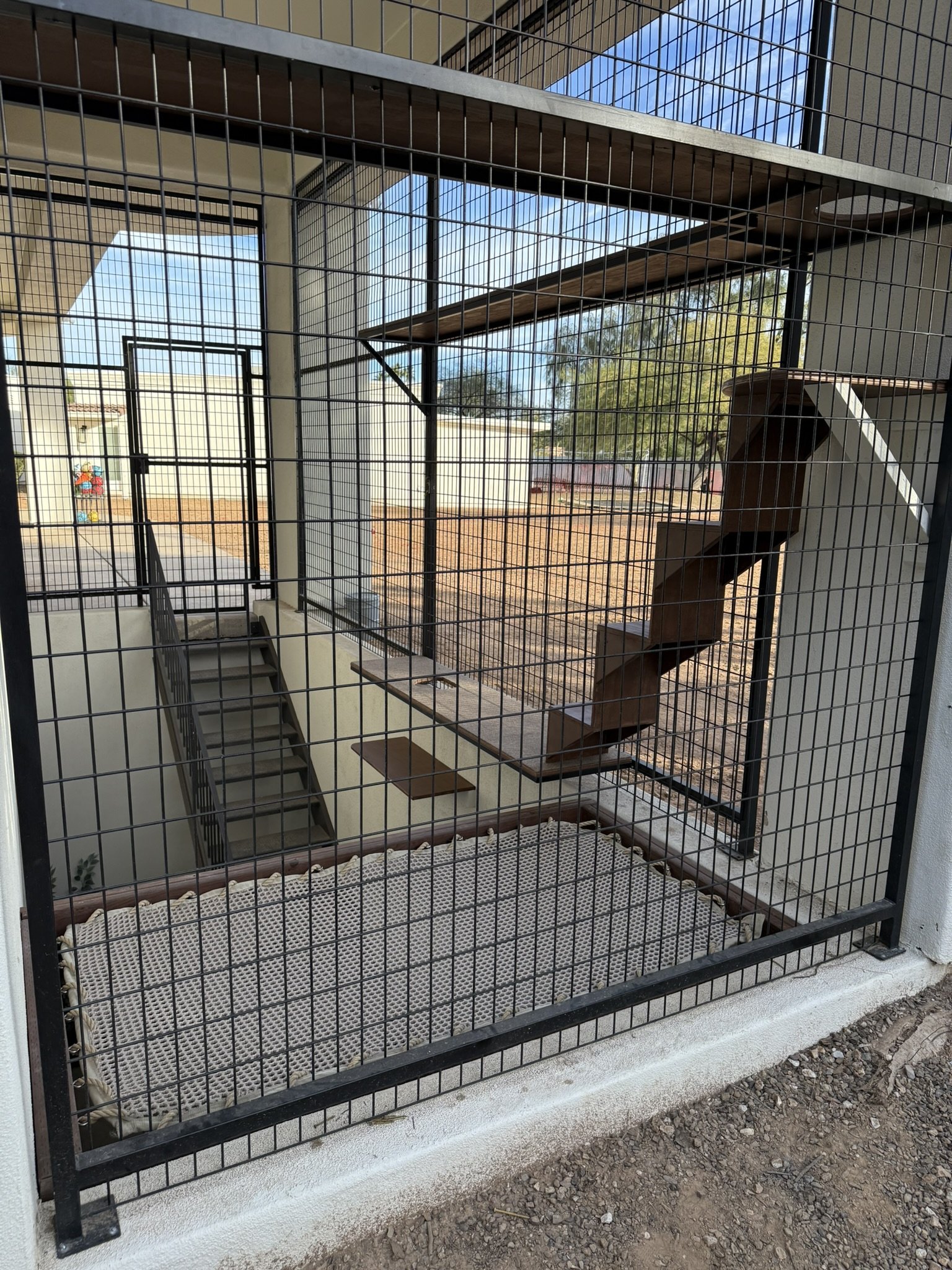 VH - Enclosure side.JPEG