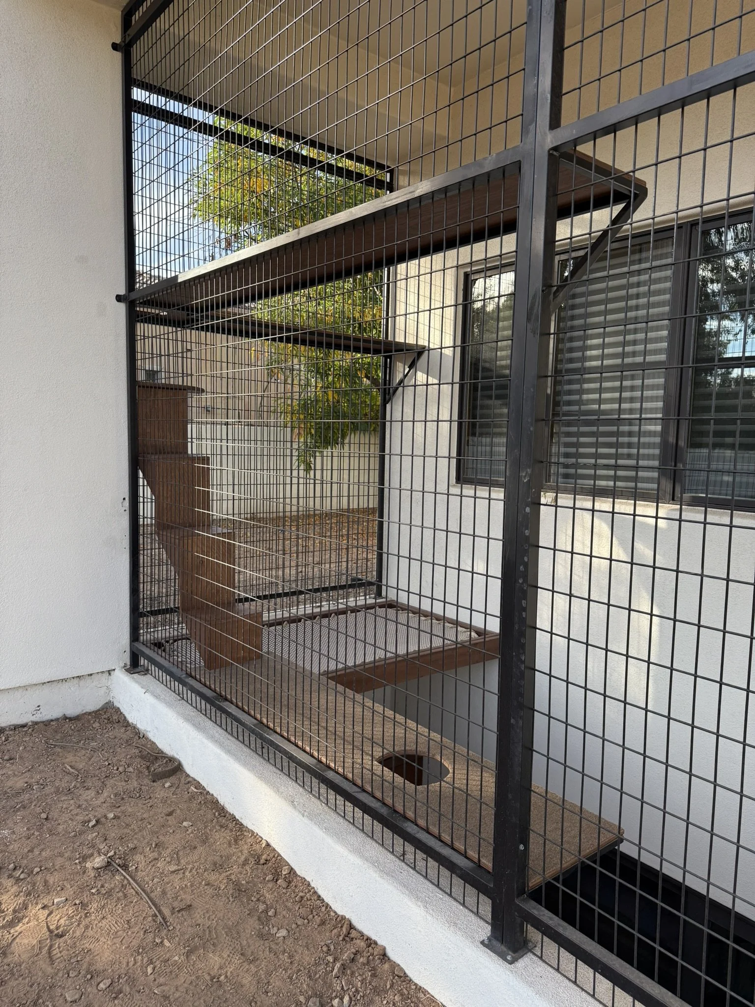 VH - metal enclosure.JPEG