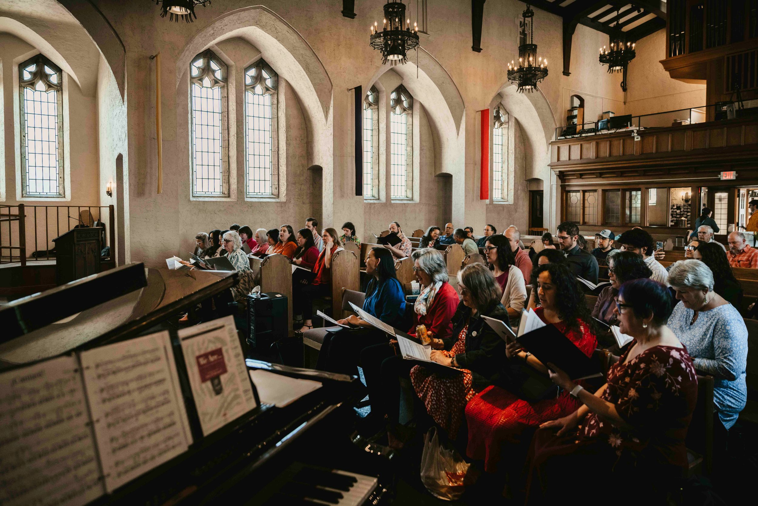 Día de las Madres Community Sing