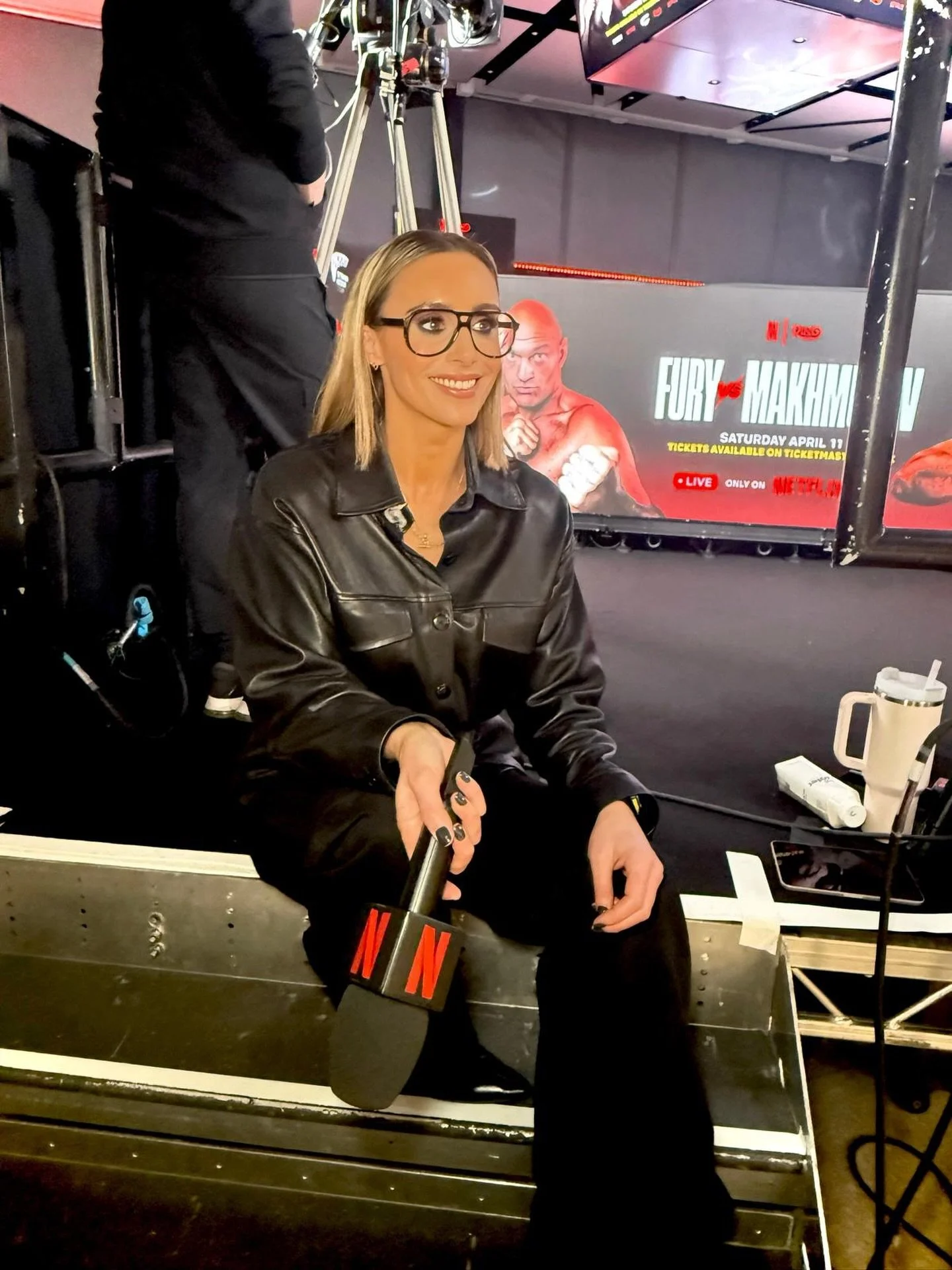 @woolyanna1 @netflixuk