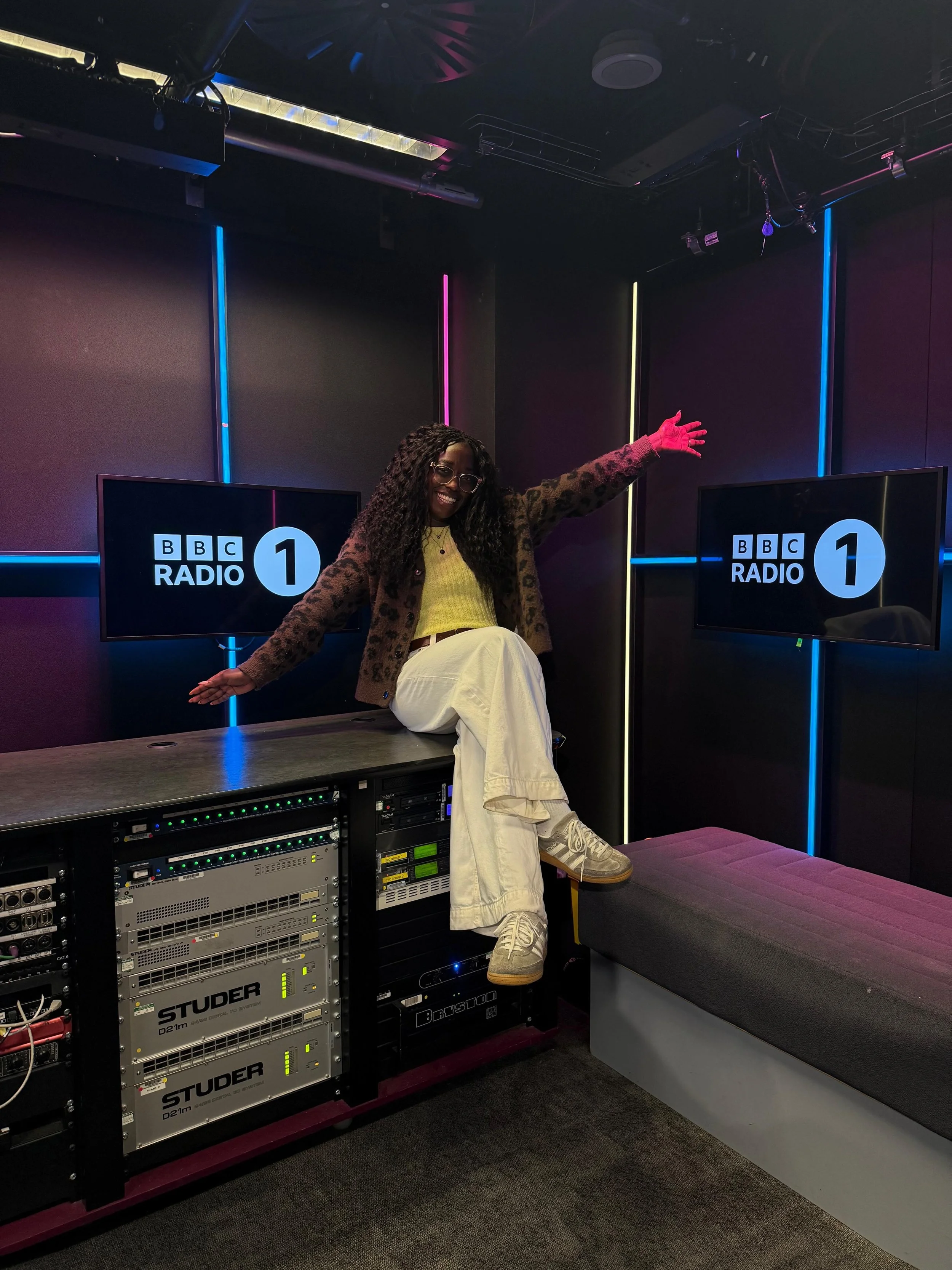 @minahshannon @sam___macgregor @bbcradio1