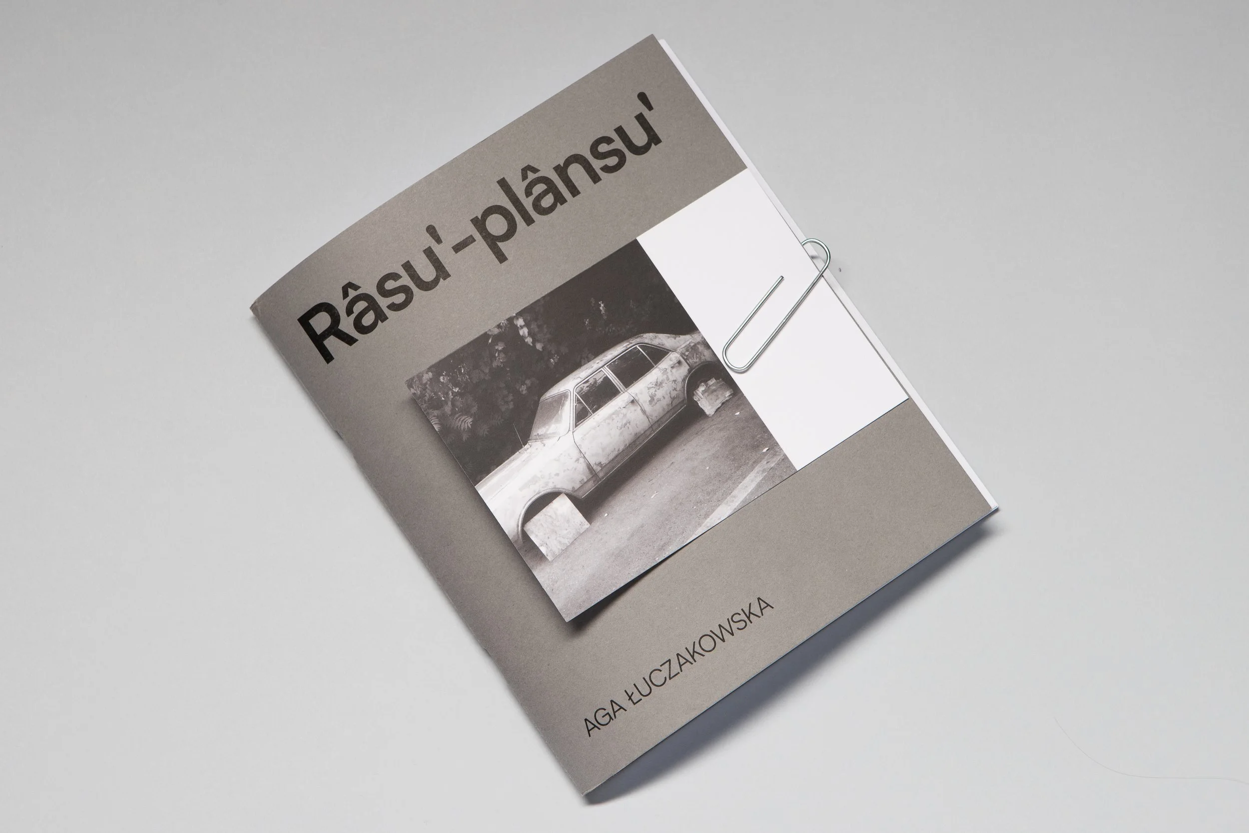 Râsu'-plânsu' by Aga Łuczakowska