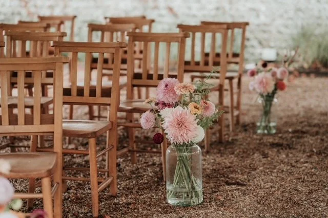 Aisle flowers 