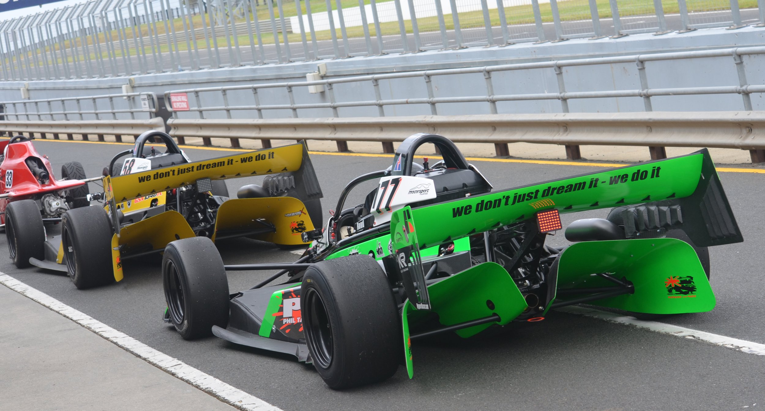 X1 x 22 Pitlane PI.jpg