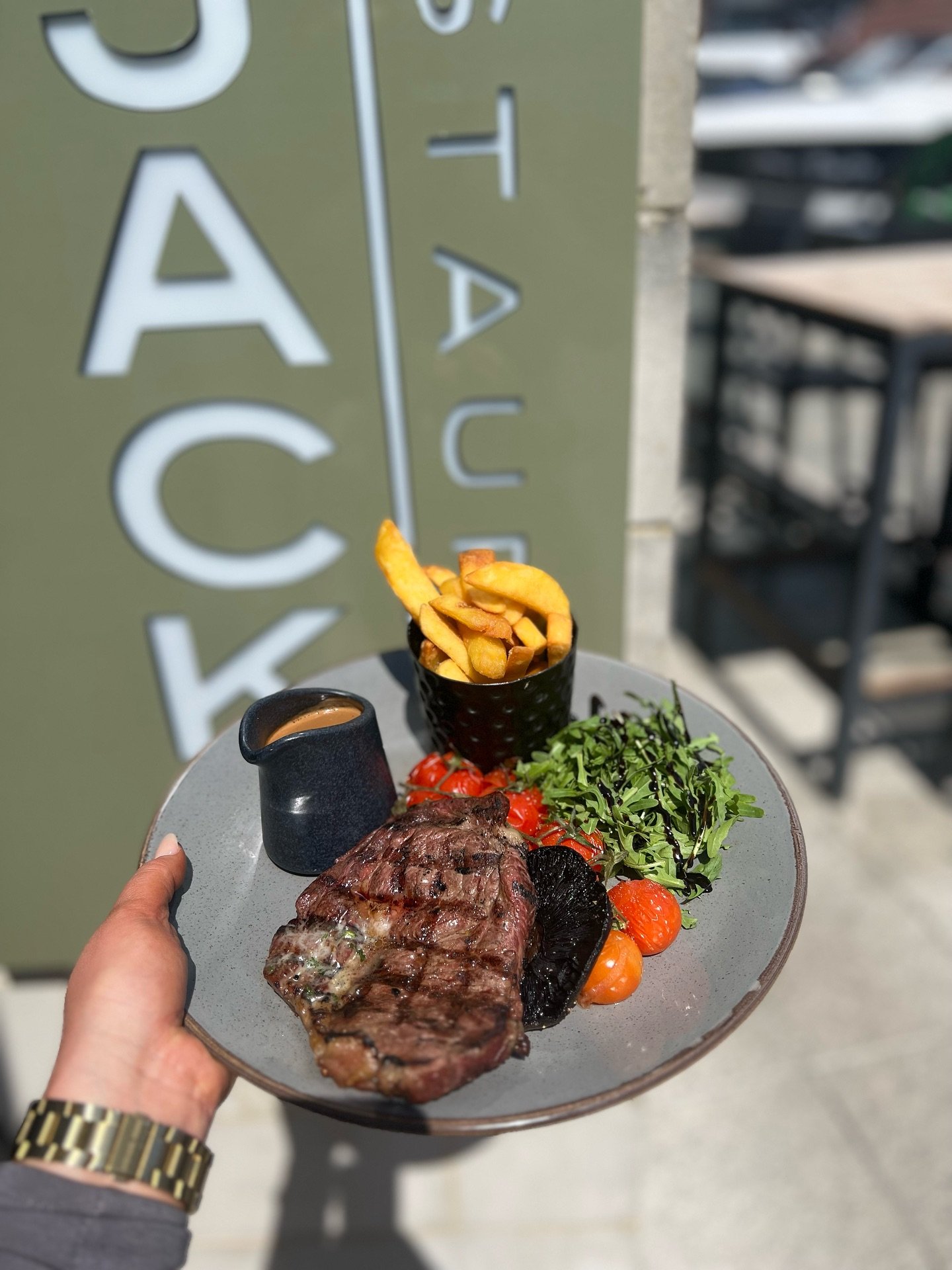 Is your mouth watering yet? 🤤🤤

Did you know all of our produce is local &amp; fresh 🥩
