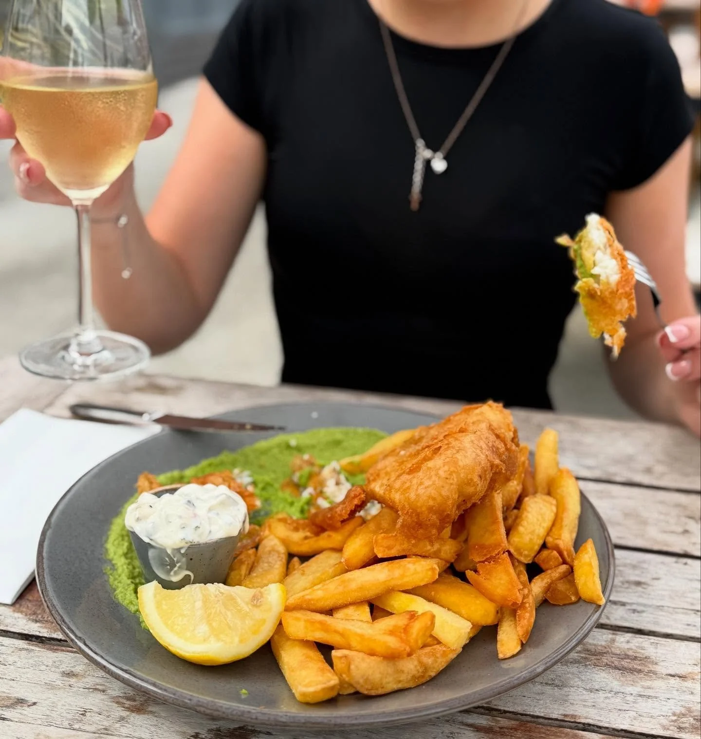 Fish and Chips always hits the spot 🎣 

And luckily we serve the best in Dorset☀️