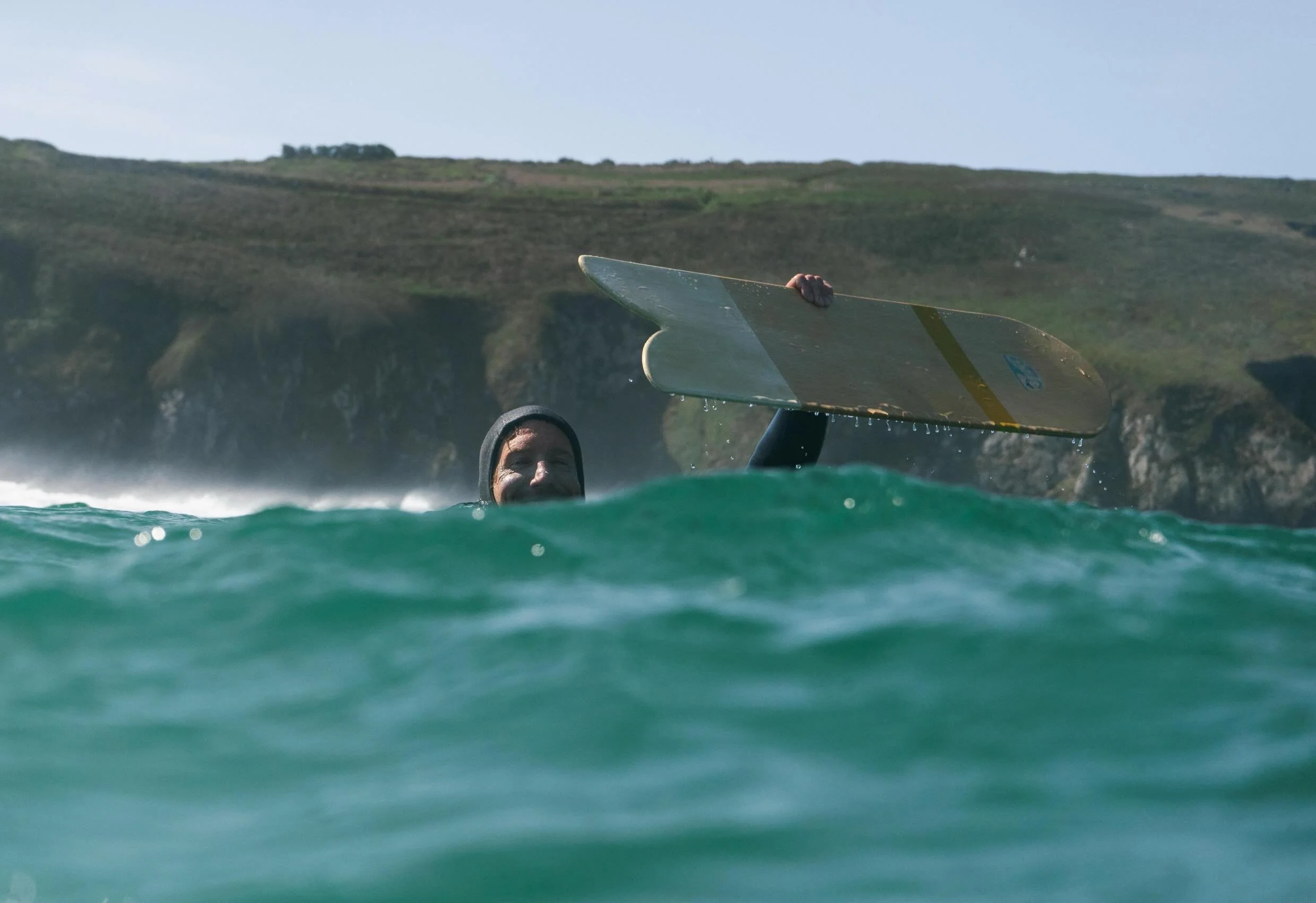 🏄🏽&zwj;♂️What I&rsquo;m going to say might sound weird from a Surf instructor but fooling around with the Belly board has been opening up a whole new level of water fun lately ! 

🙏Let this be an invitation to let go of surf trends and relax about