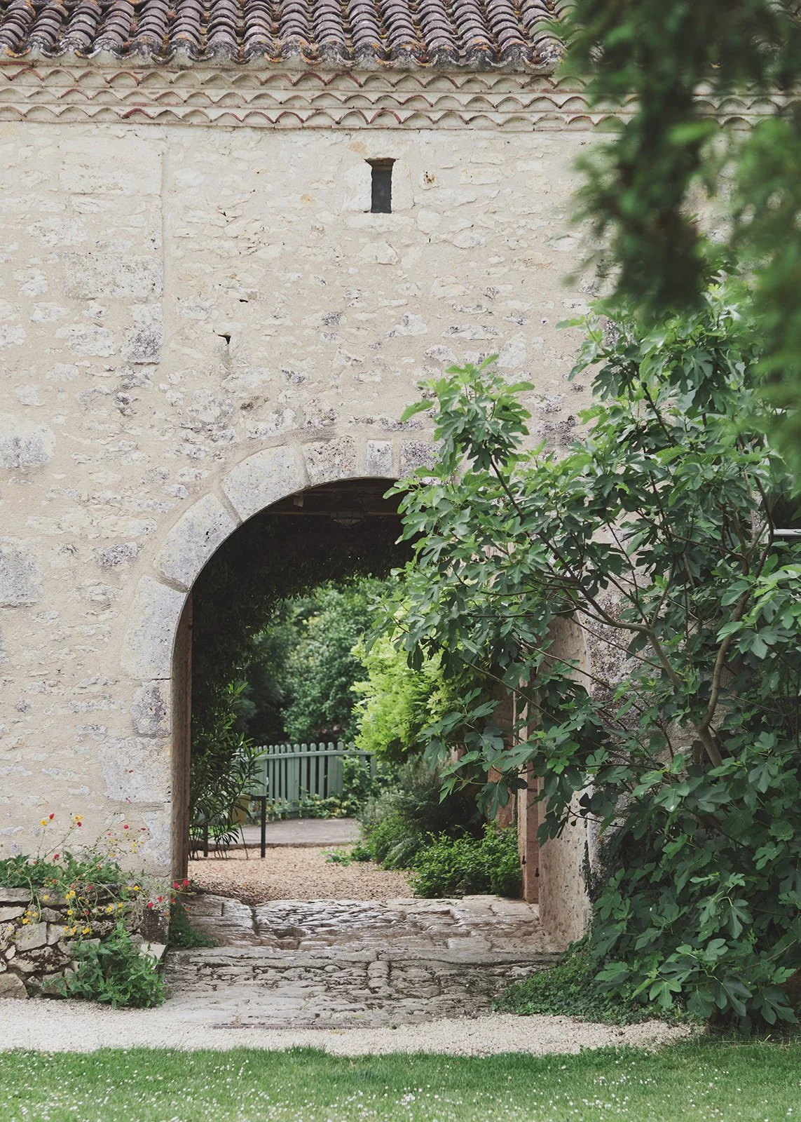 Wedding venue south west France chateau de puissentut 41