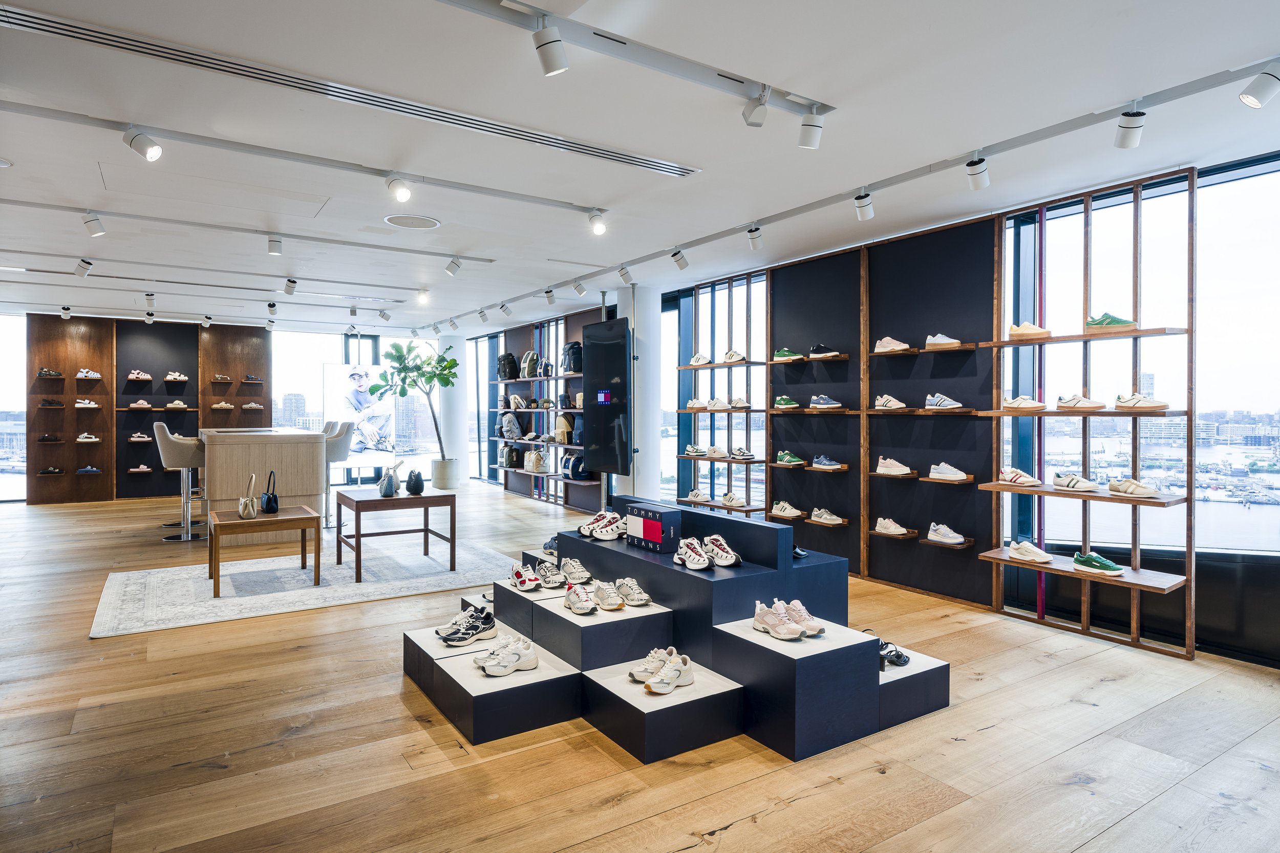 TJ FTW&ACC Showroom