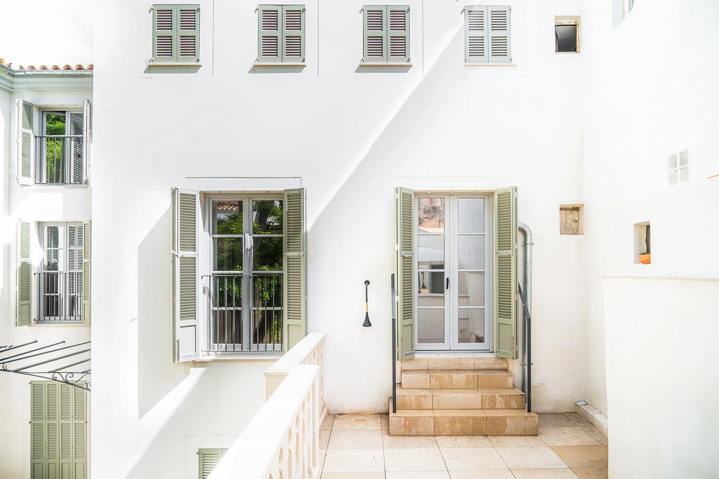 MMM02422-1.jpg