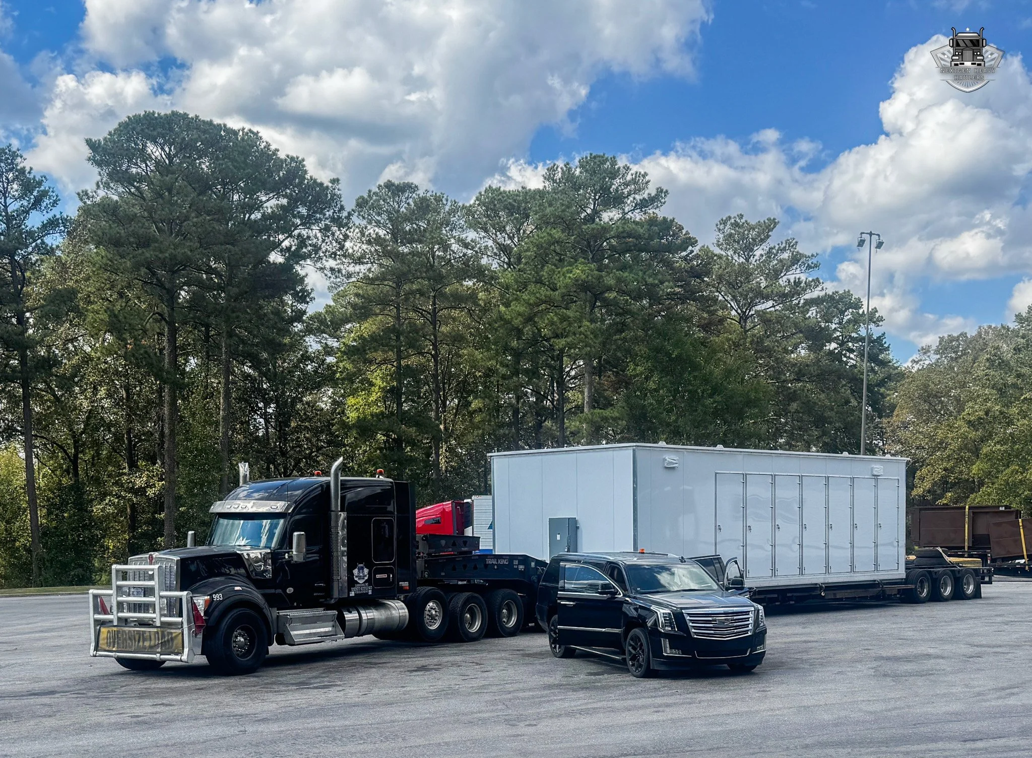 We&rsquo;re expanding our heavy haul team and looking for experienced, safety-minded individuals to join us behind the wheel of our big rigs and our pilot cars!

If you&rsquo;re dependable, know your way around oversized loads, and want to be part of