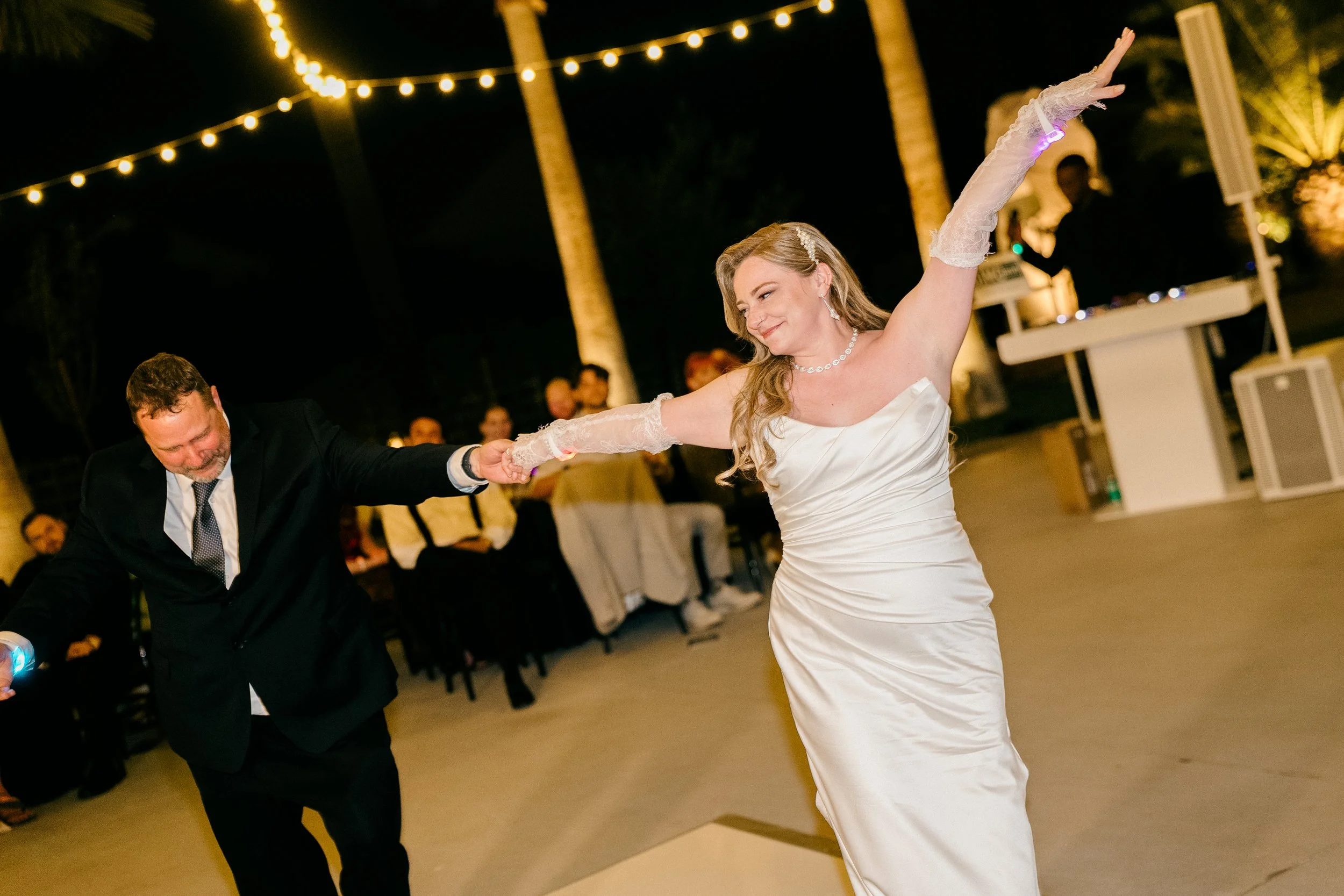 Ashlyn&Matt_Wedding_526.jpg