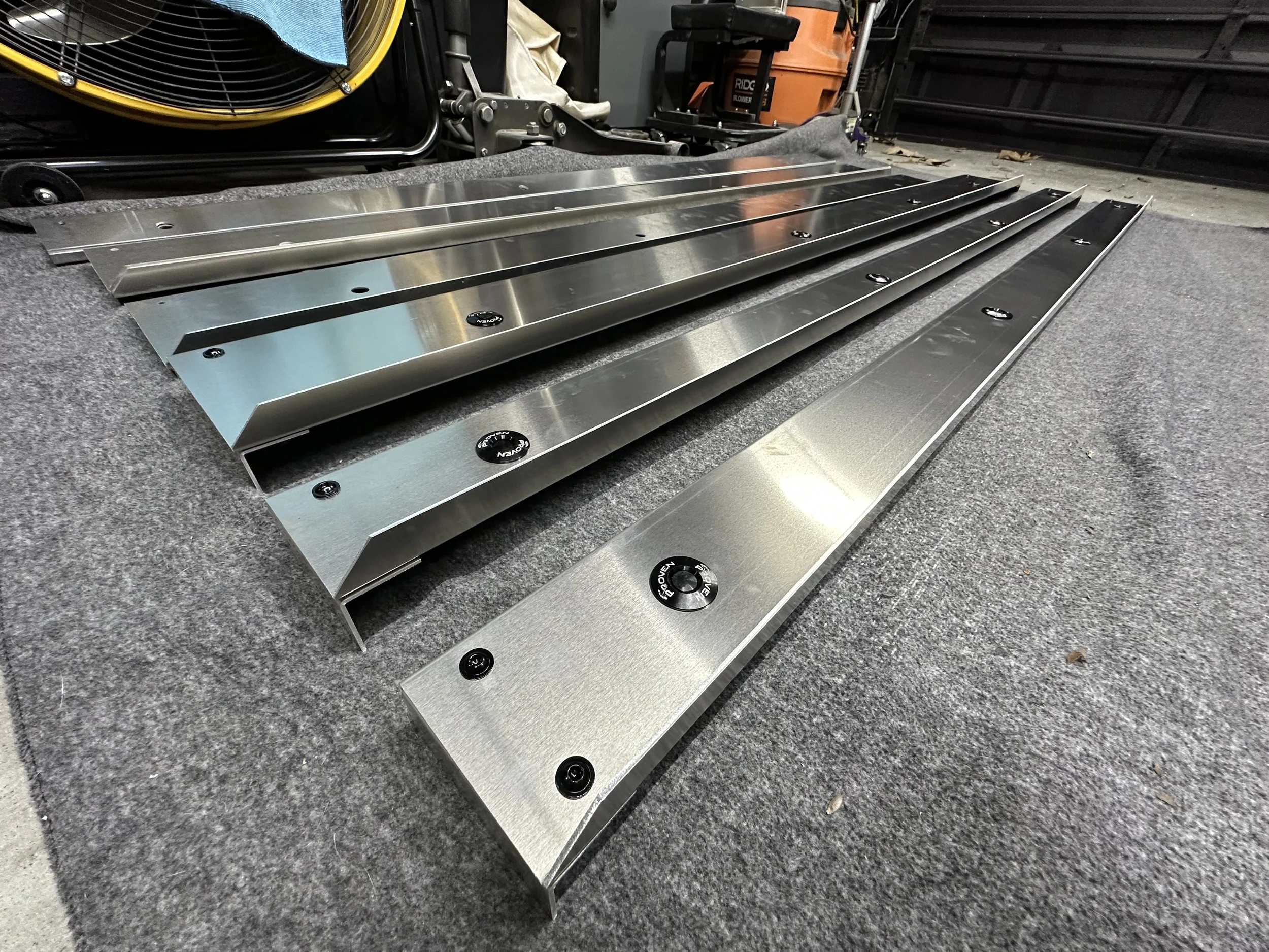 Quick Release Racing Side Skirts