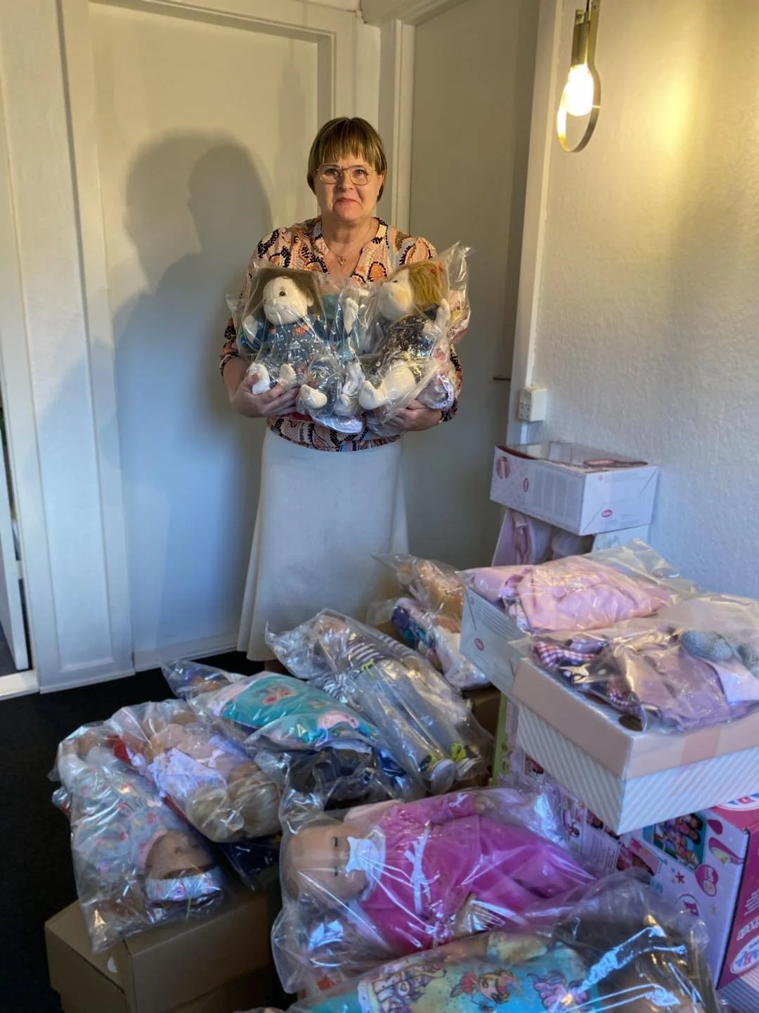 Lille dukke min med de store blå øjne…