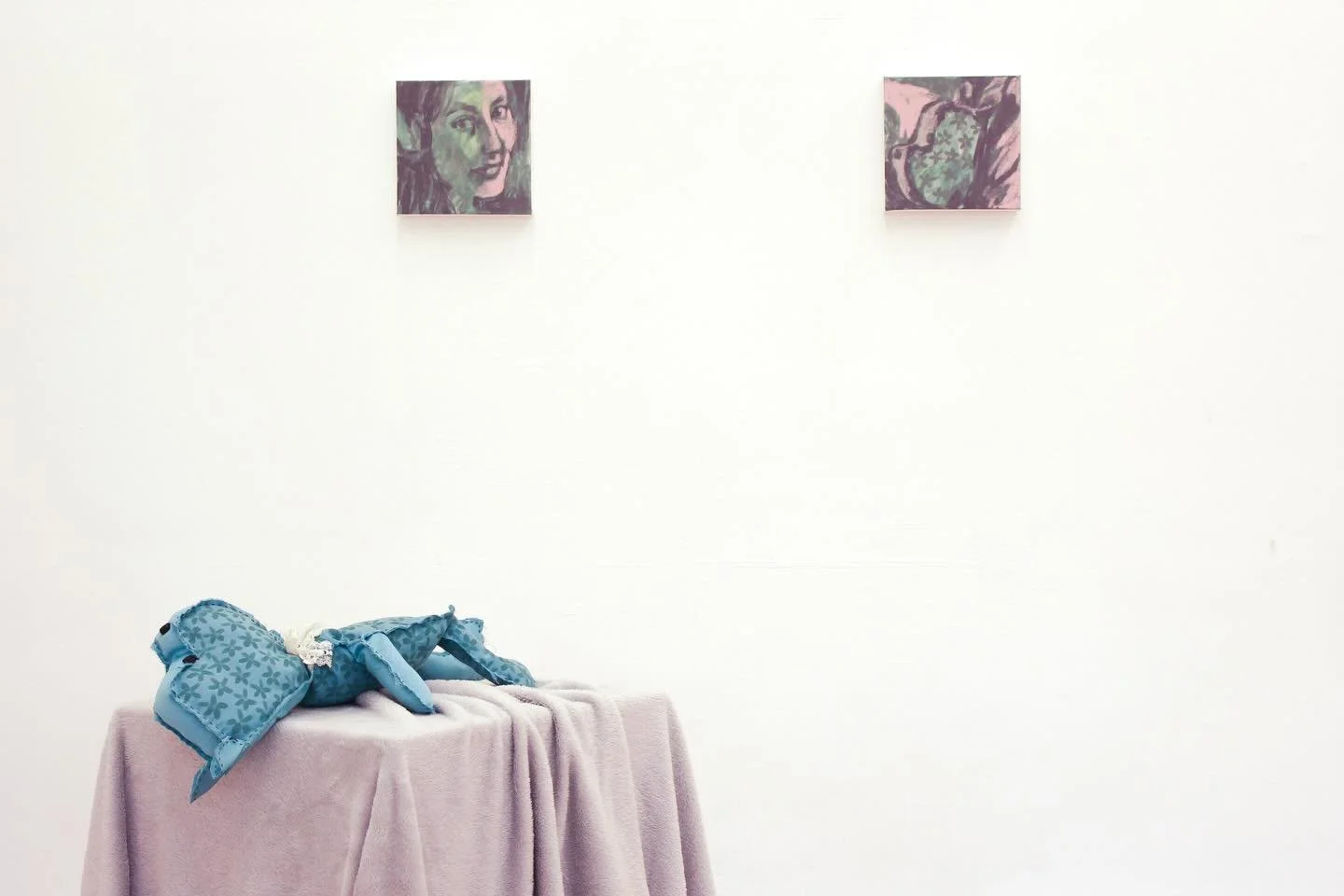 Installation view:

Goodbye, wish me luck
𝘓𝘰𝘰𝘬 𝘣𝘢𝘤𝘬, 𝘴𝘮𝘪𝘭𝘦
Goodbye Bear (sculpture)