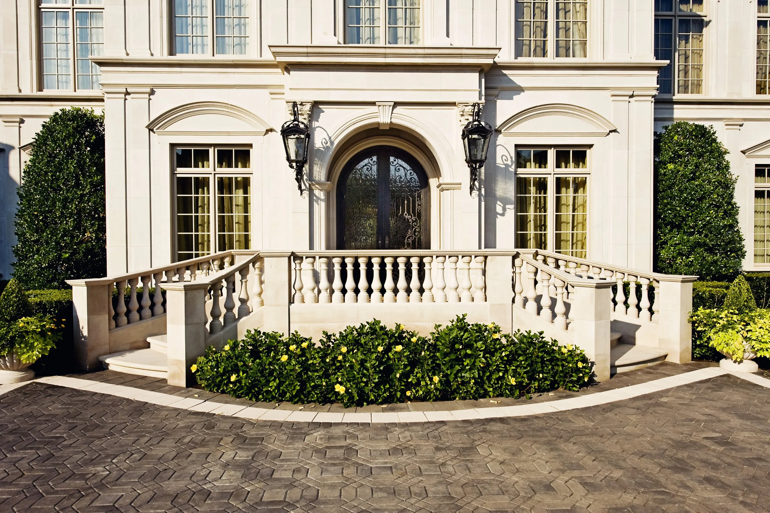 Exterior_10.jpg