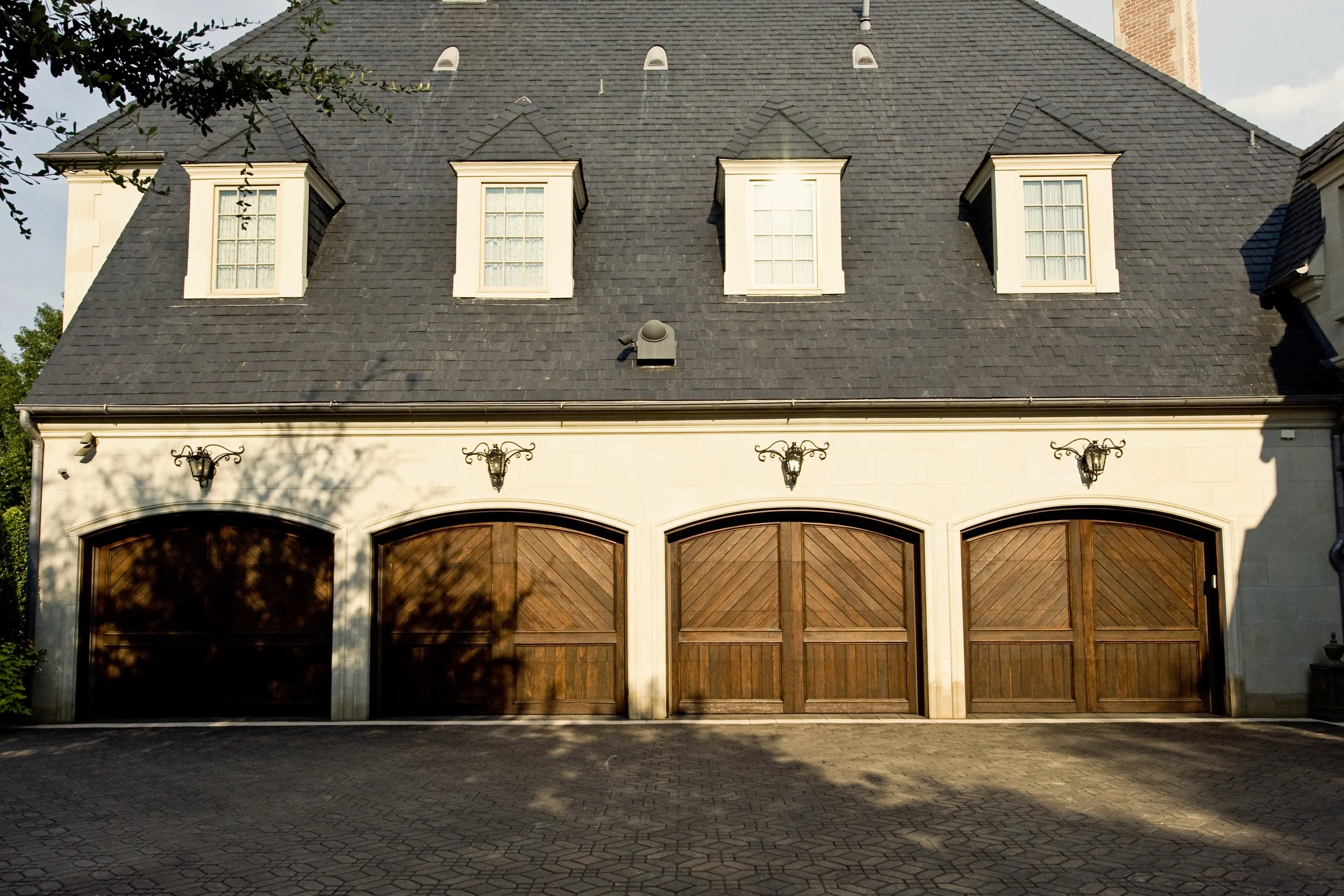 Exterior_16.jpg