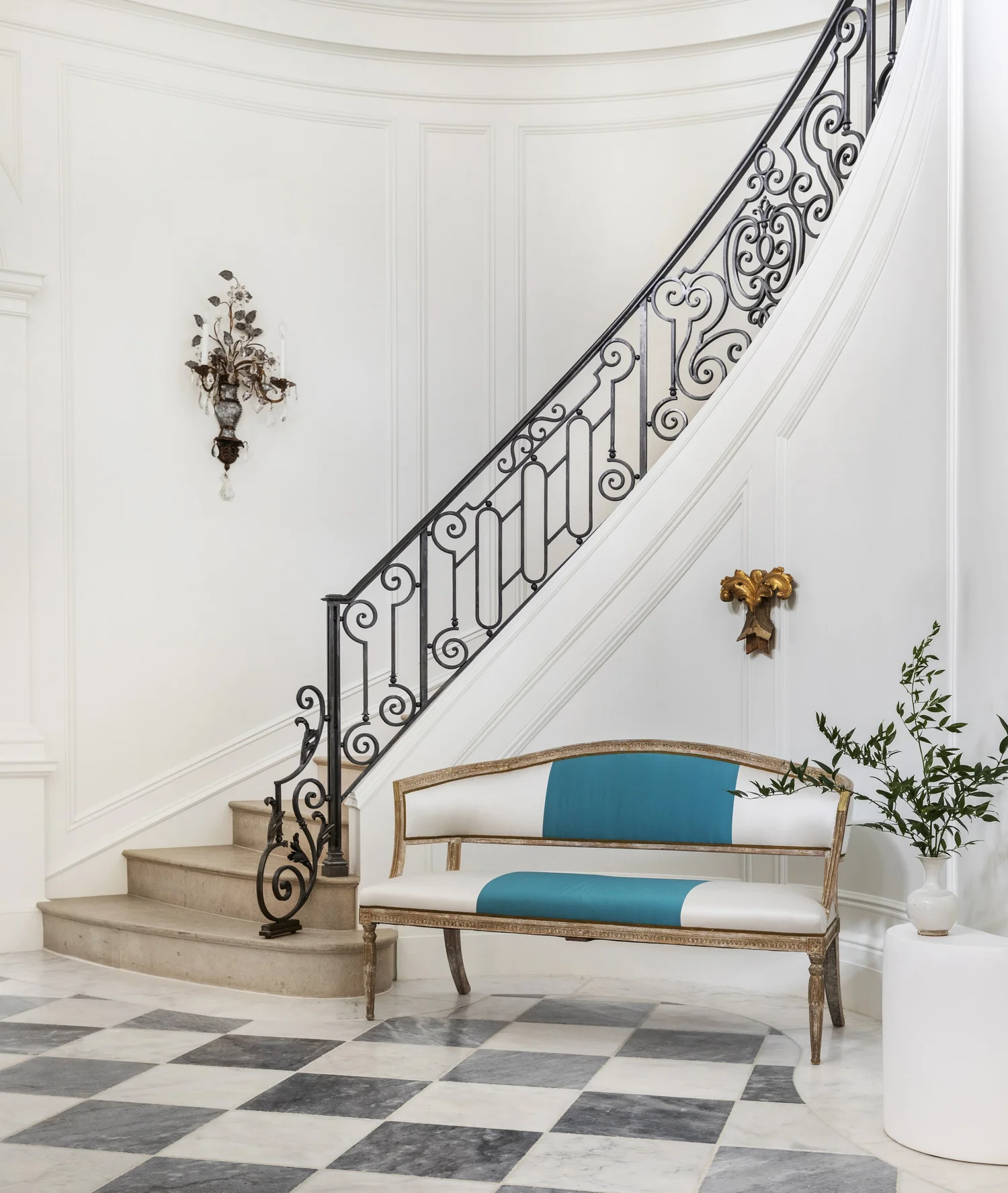 Friar Tuck Residence, stair hall