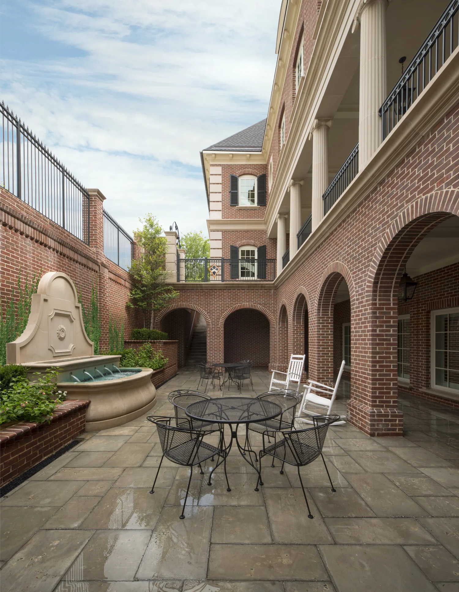 SMU Kappa Alpha Theta, side yard