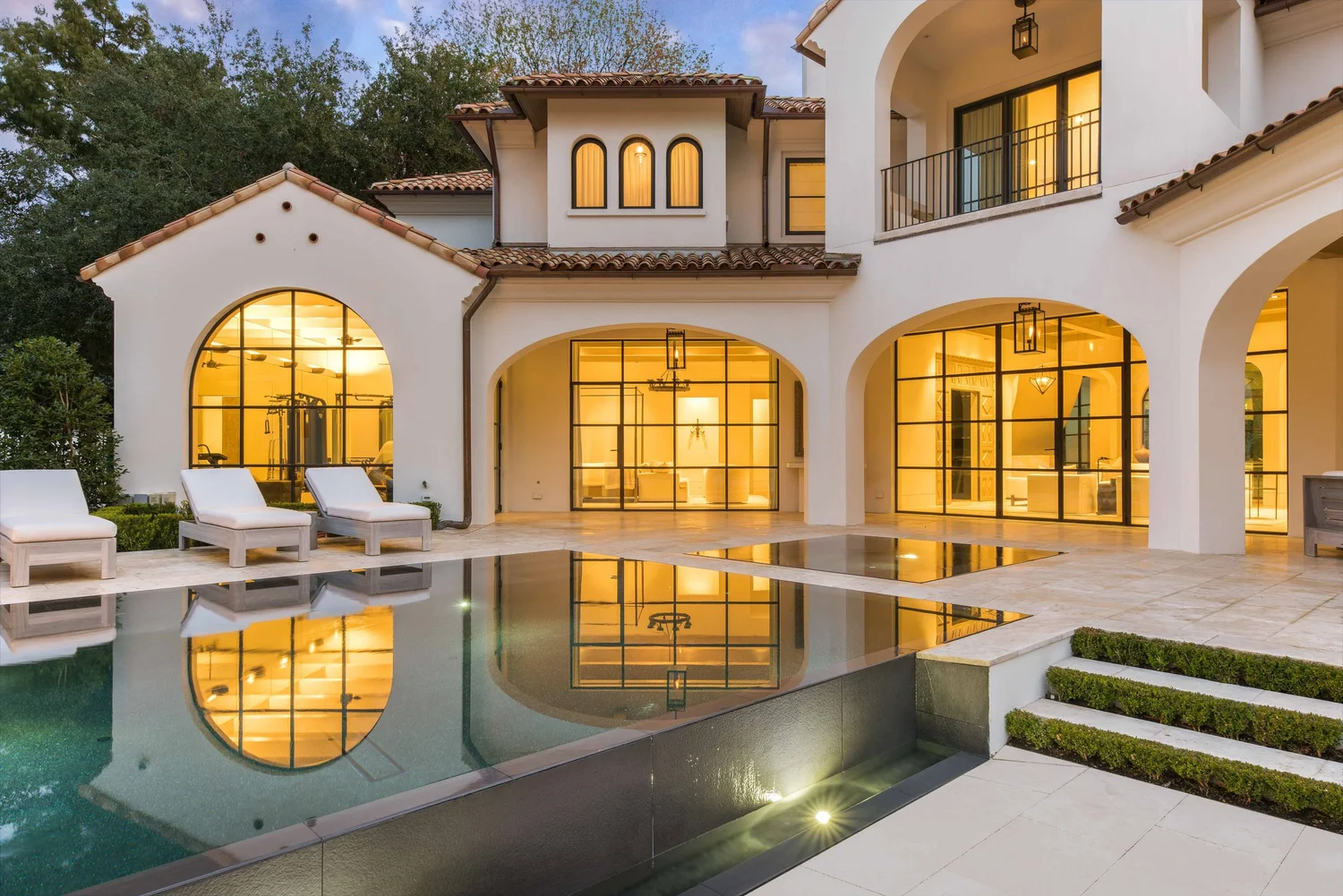 Golf Residence, pool and spa