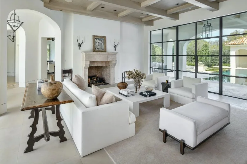 Golf Residence, living room seating