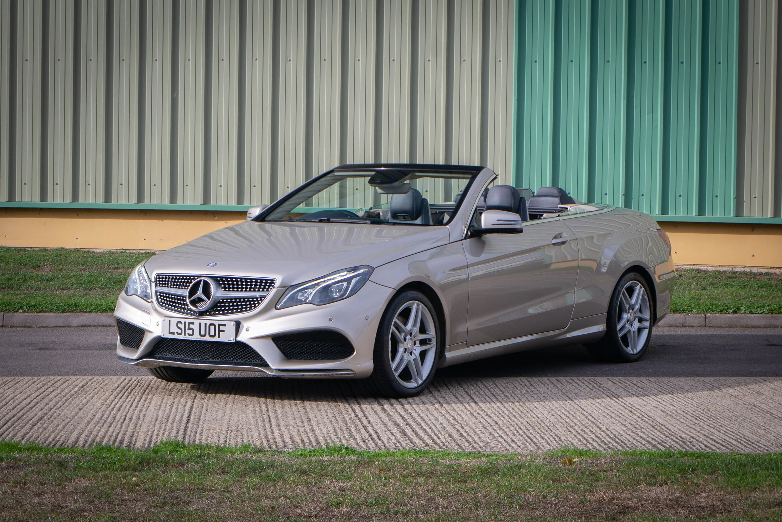 Mercedes E220D Cabriolet-19.jpg