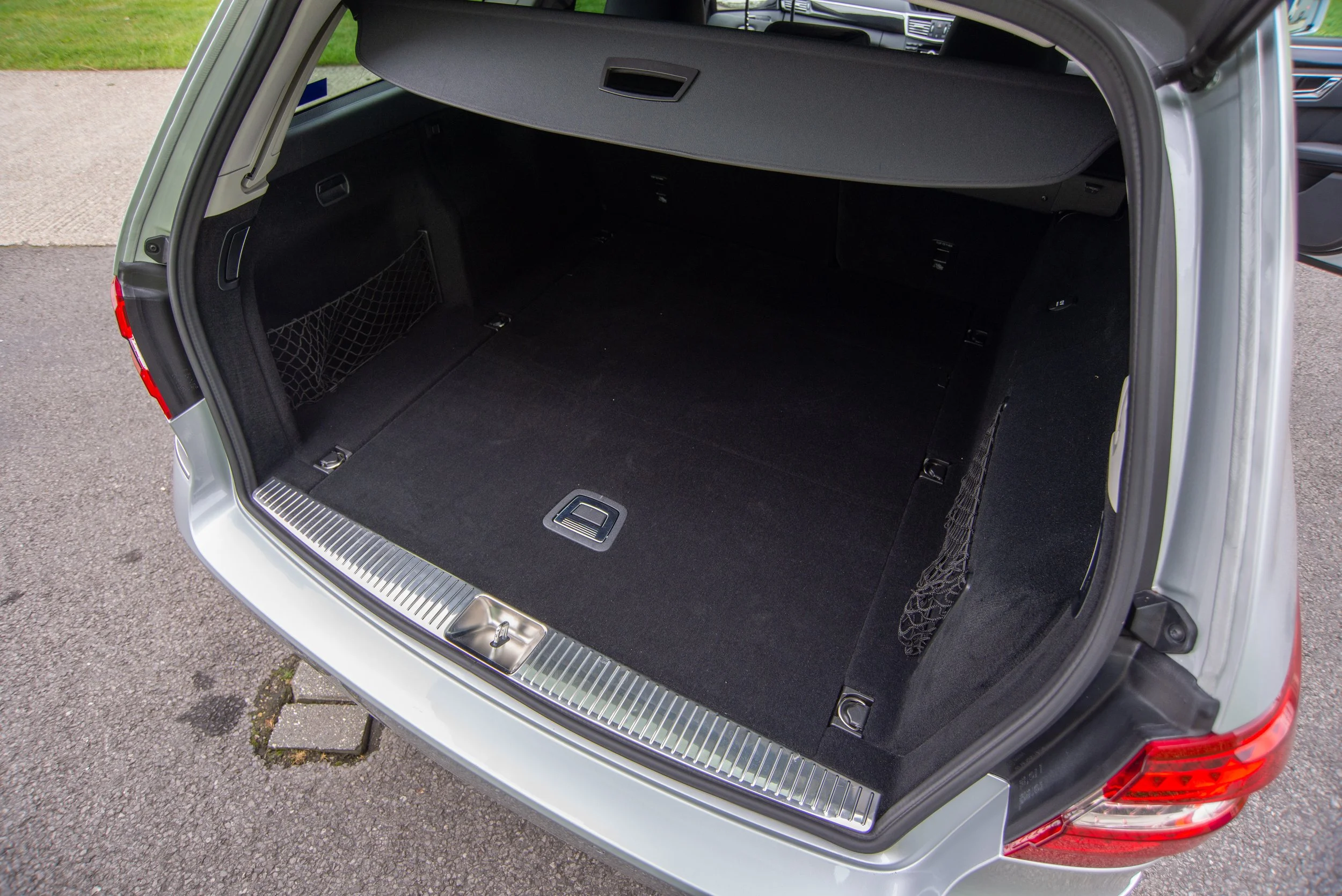 Mercedes E350 Estate-3.jpg