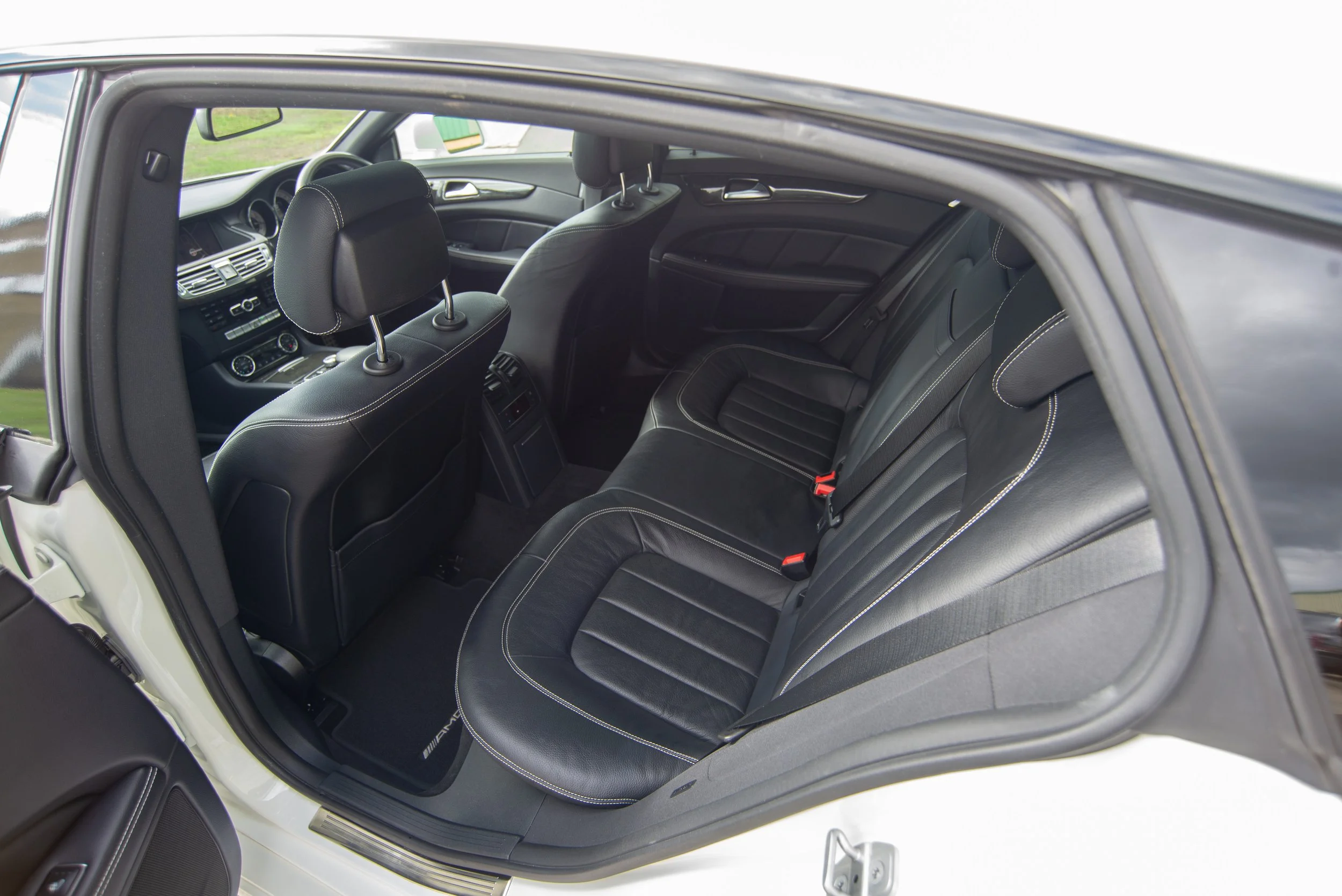 Mercedes CLS350-8.jpg