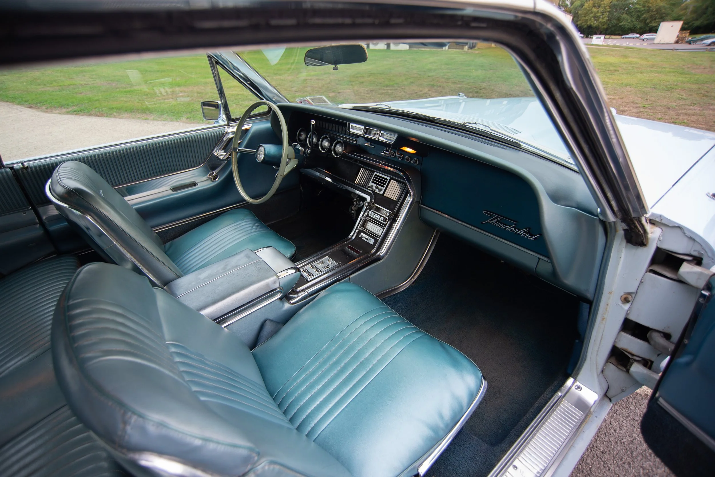 Ford Thunderbird-8.jpg
