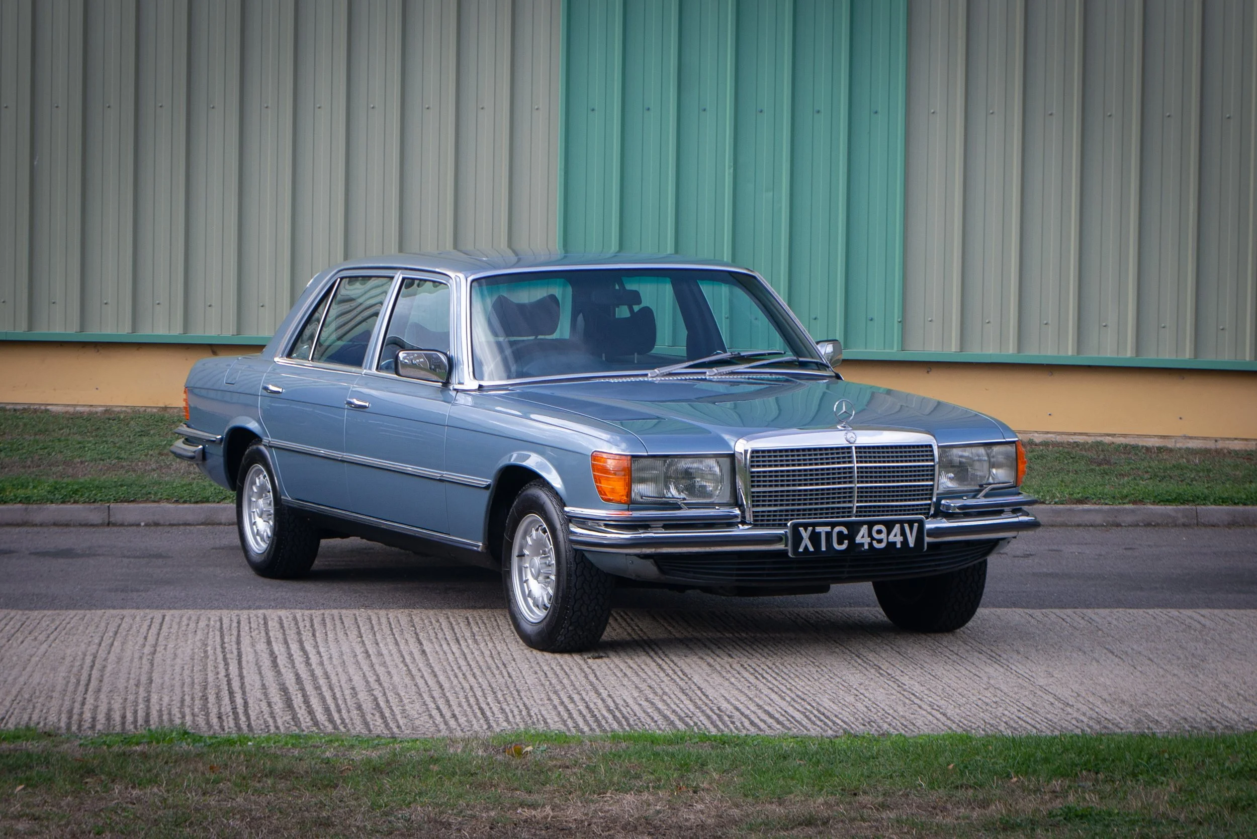 Mercedes 450SEL-26.jpg