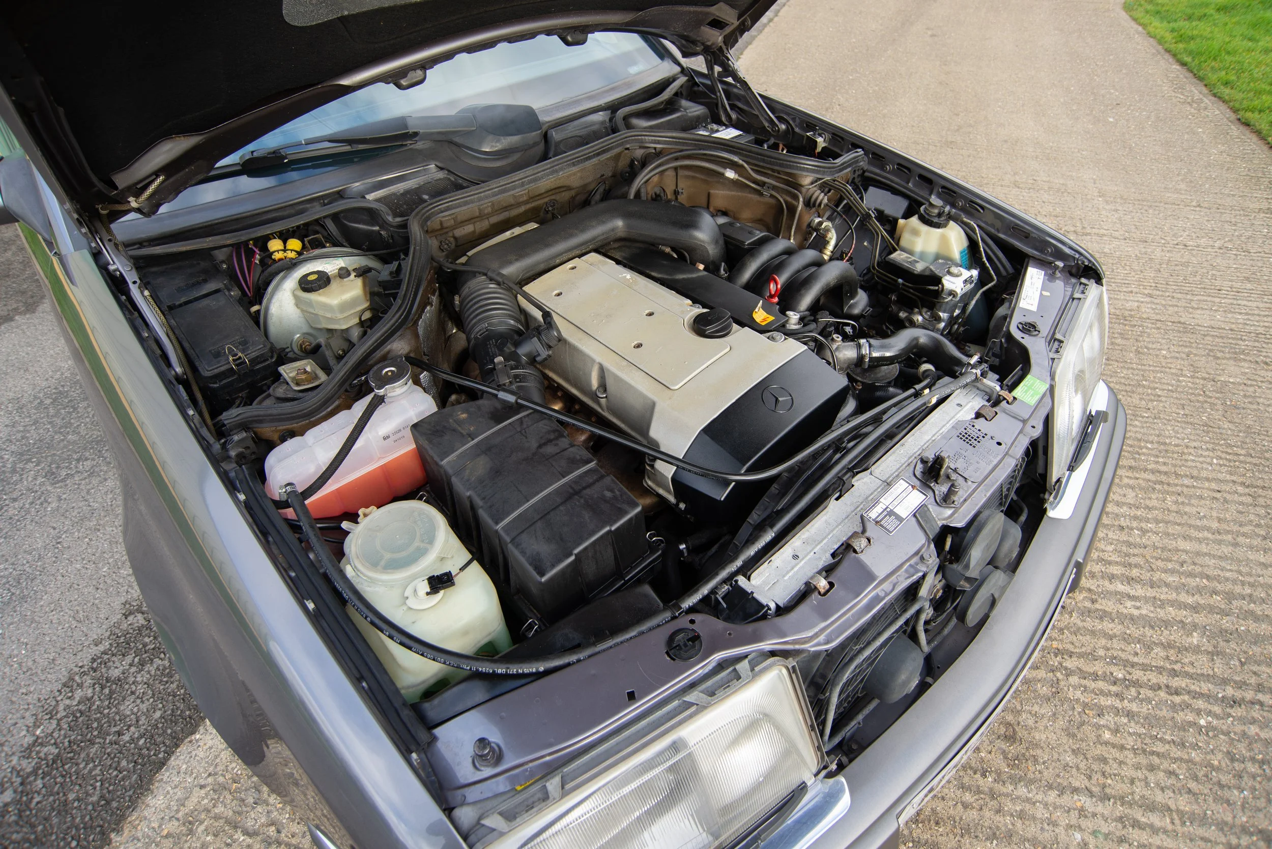 Mercedes E280-17.jpg