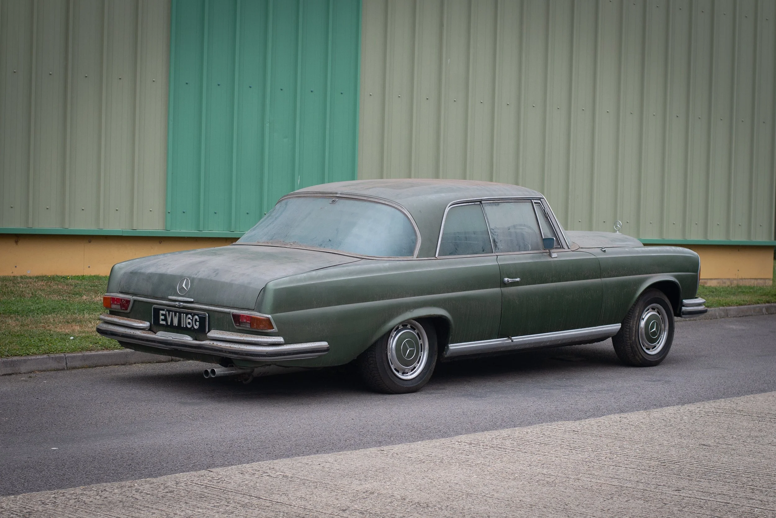 Mercedes 280SE Coupe-21.jpg