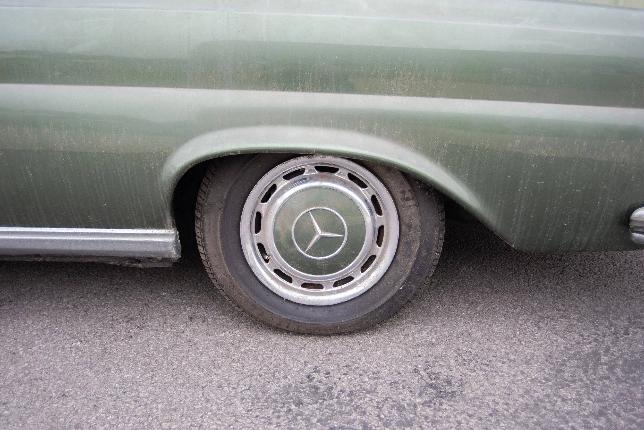 Mercedes 280SE Coupe-16.jpg